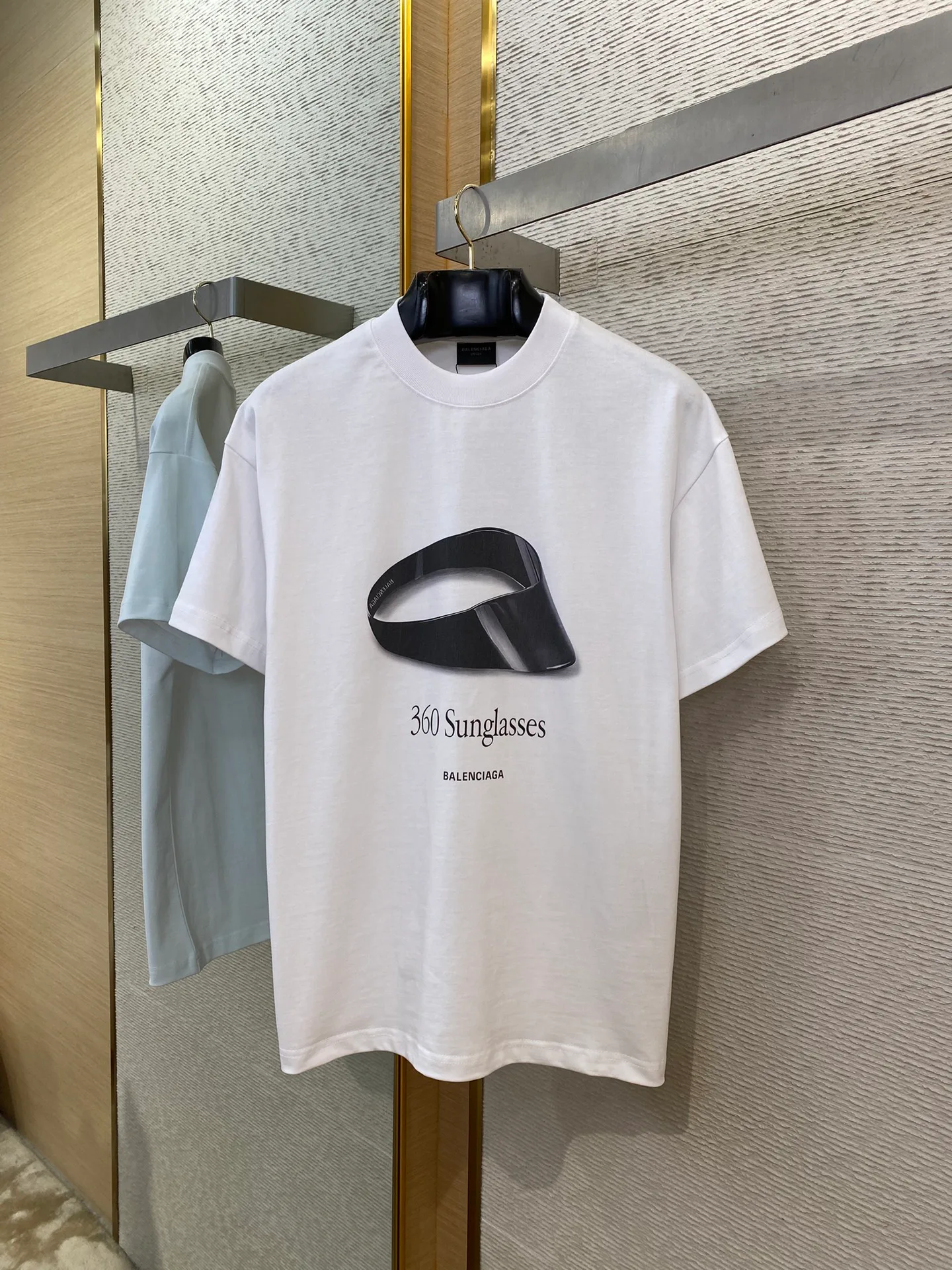 Футболки Женские Balenciaga Футболки Женские Balenciaga