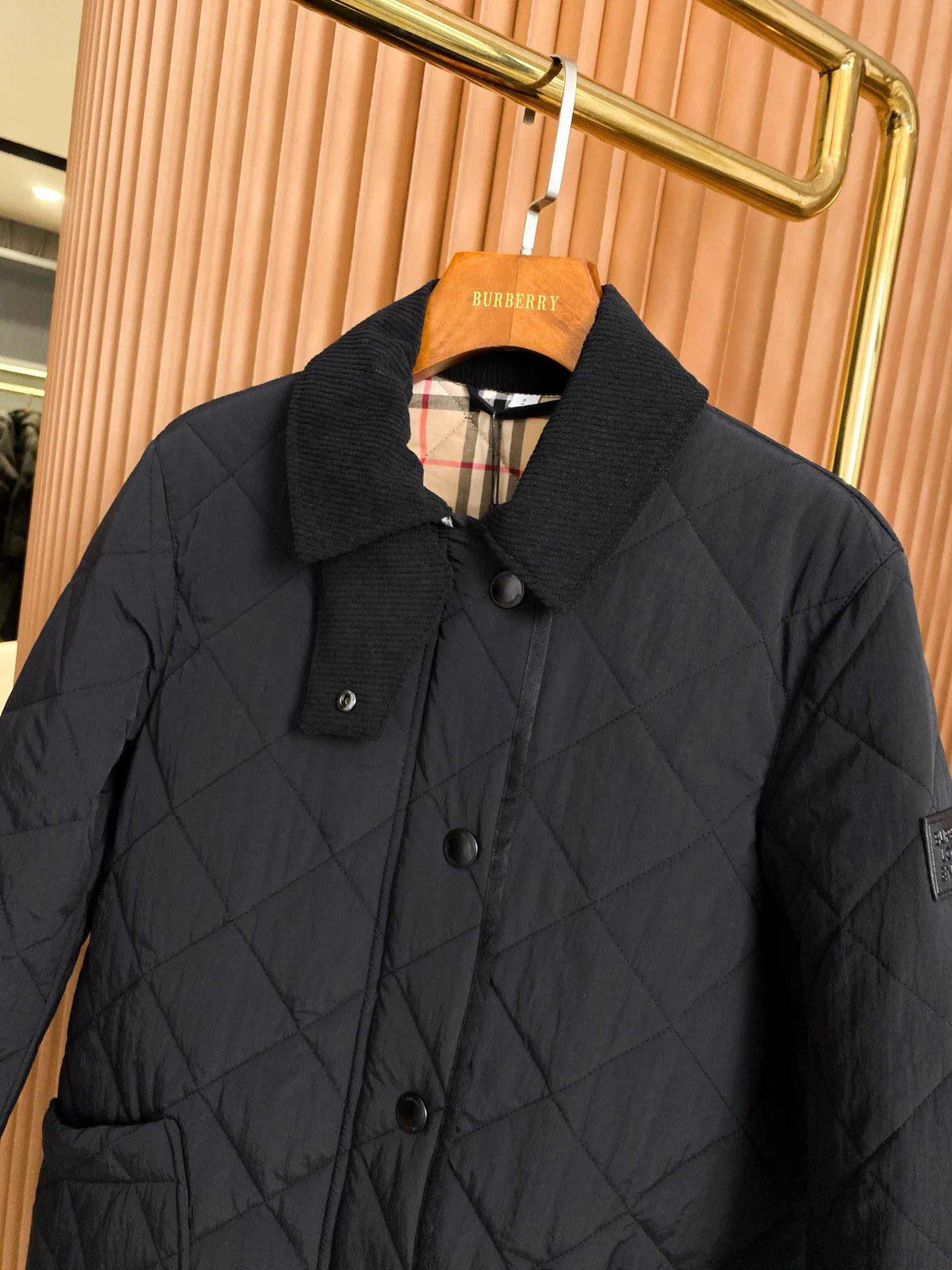 Куртки И Пуховики Женские Burberry 18903182