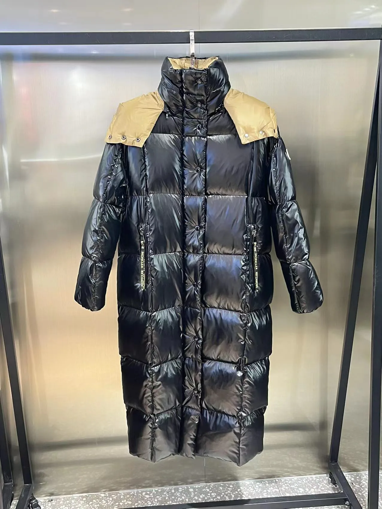 Куртки И Пуховики Женские Moncler 5046