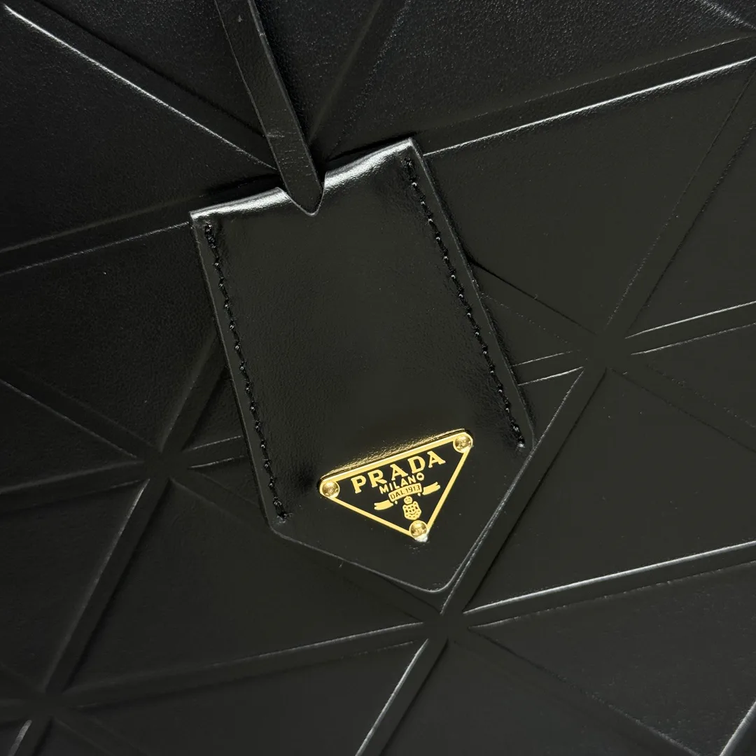 Классические Сумки Женские Prada 118537