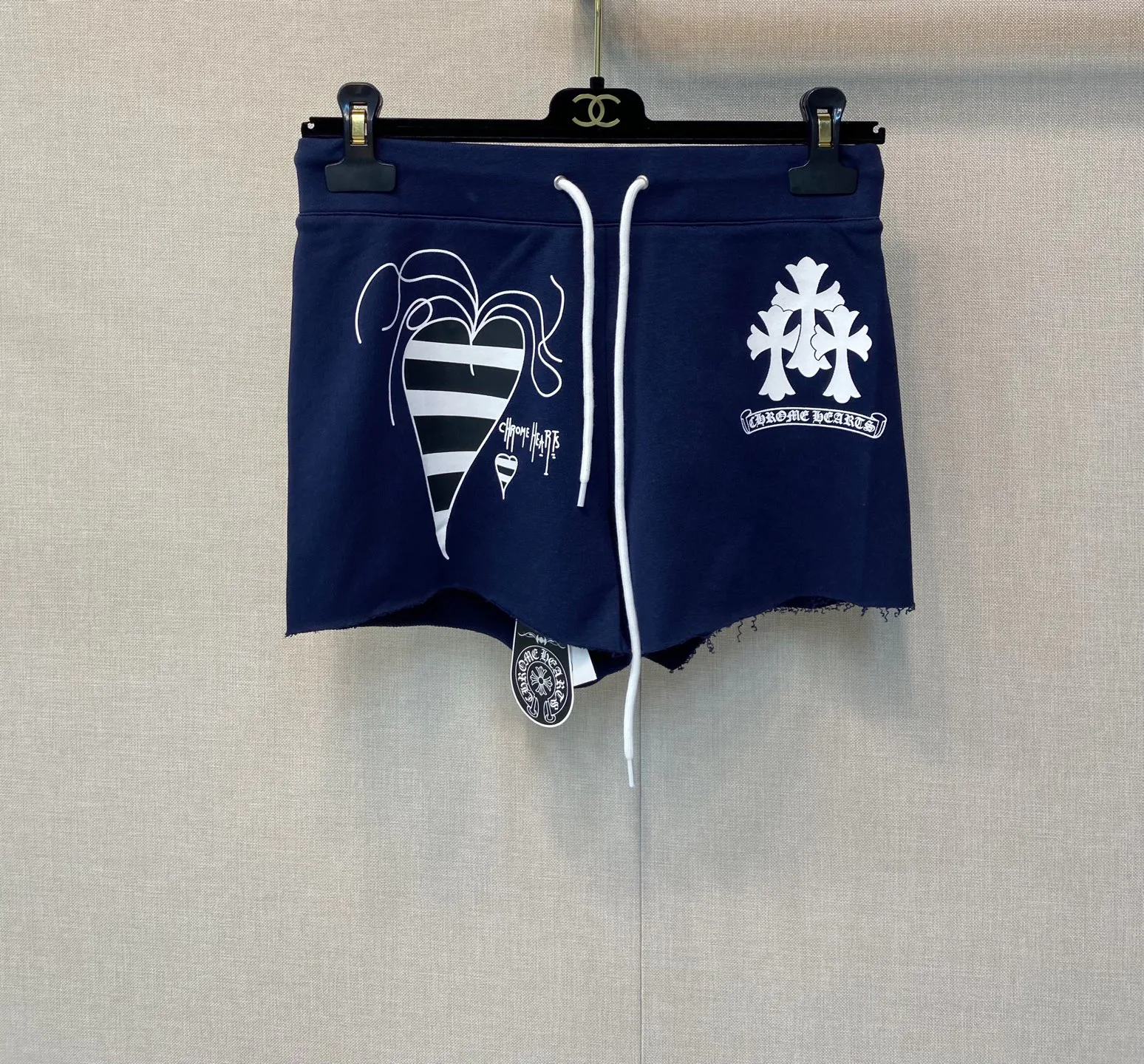 Шорты Женские Chrome Hearts 12403075