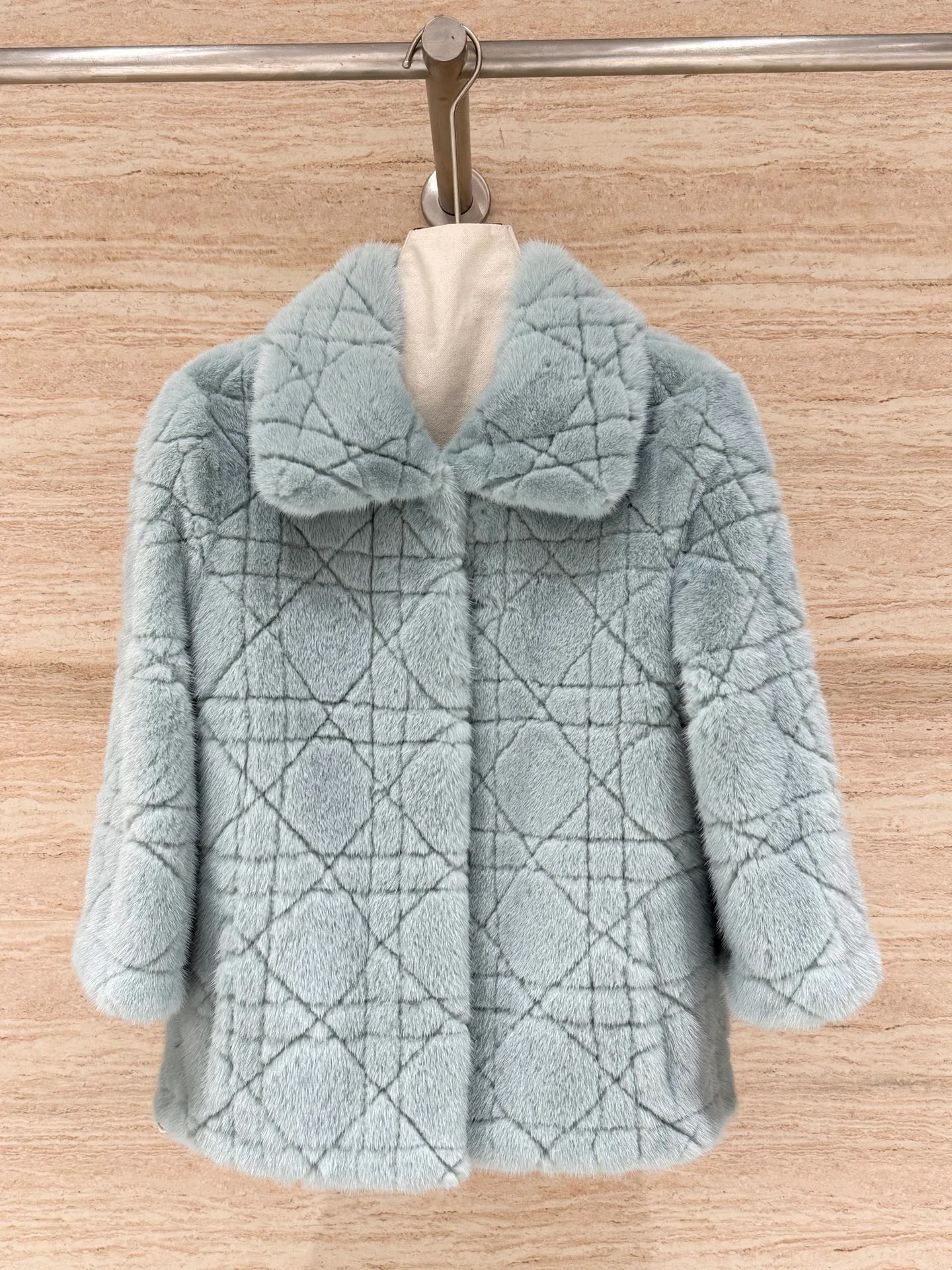 Шубы Женские Christian Dior 2772595