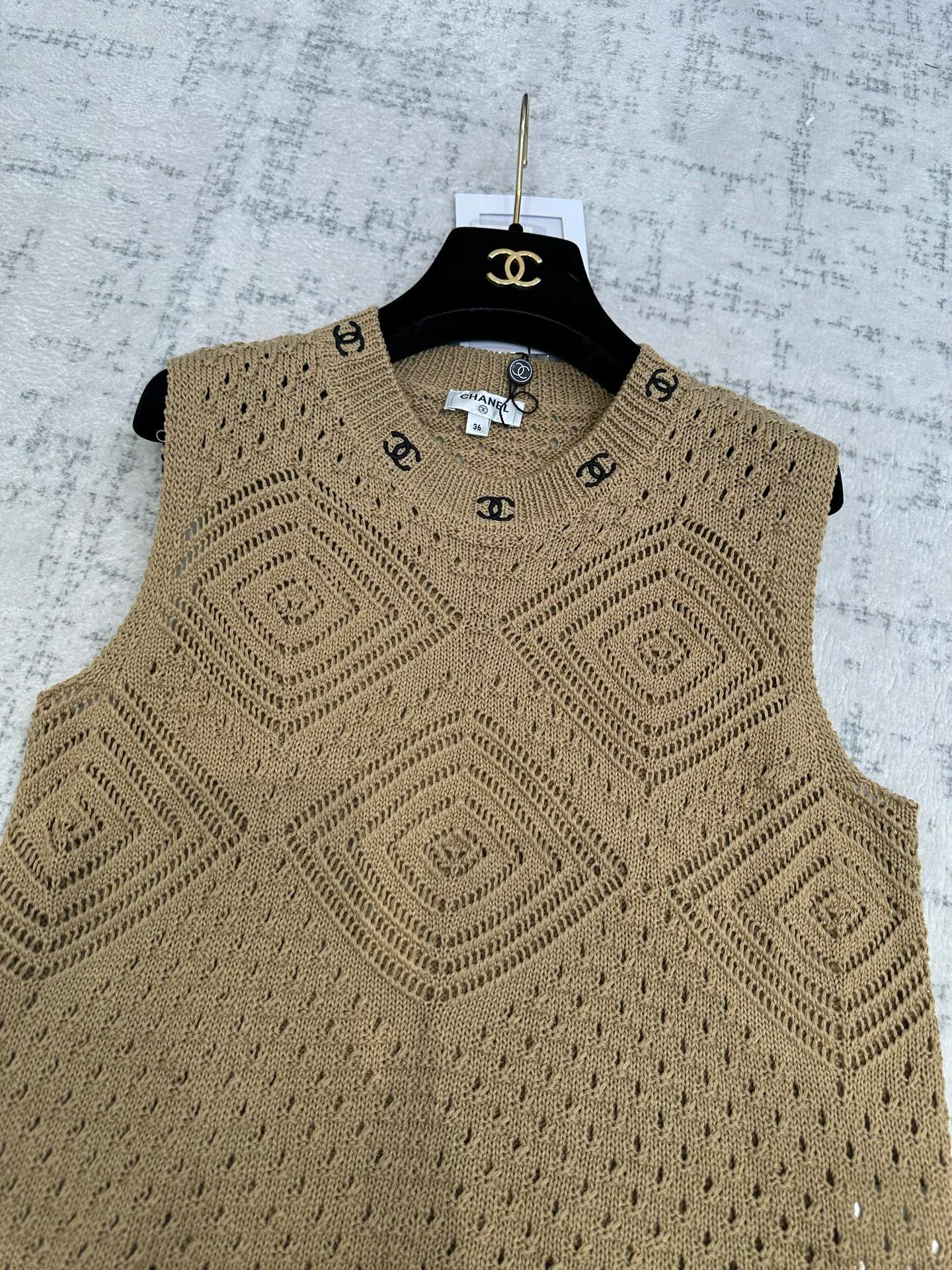 Жилеты Женские Chanel 13241098