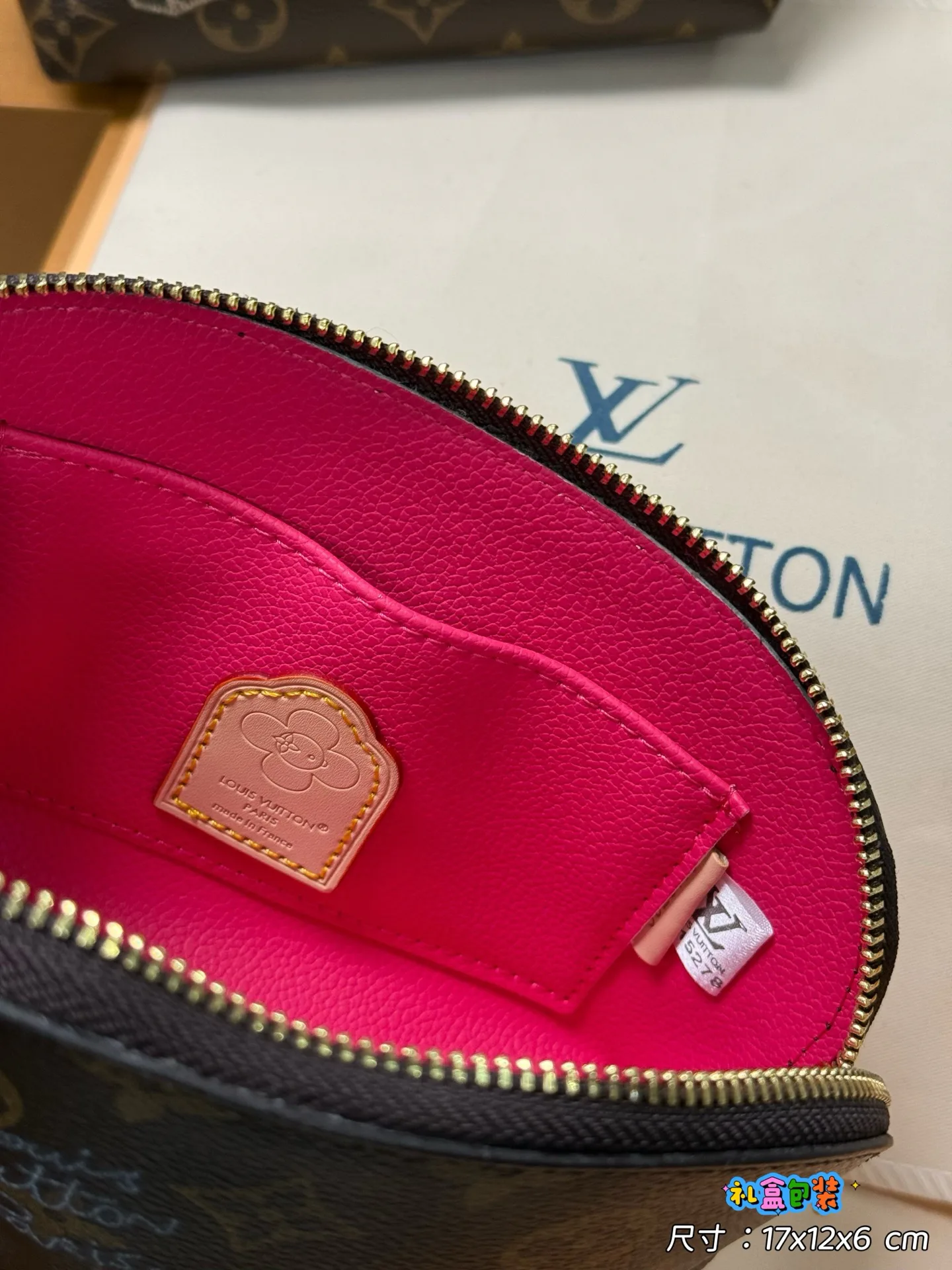 Клатчи Женские Louis Vuitton 6348701