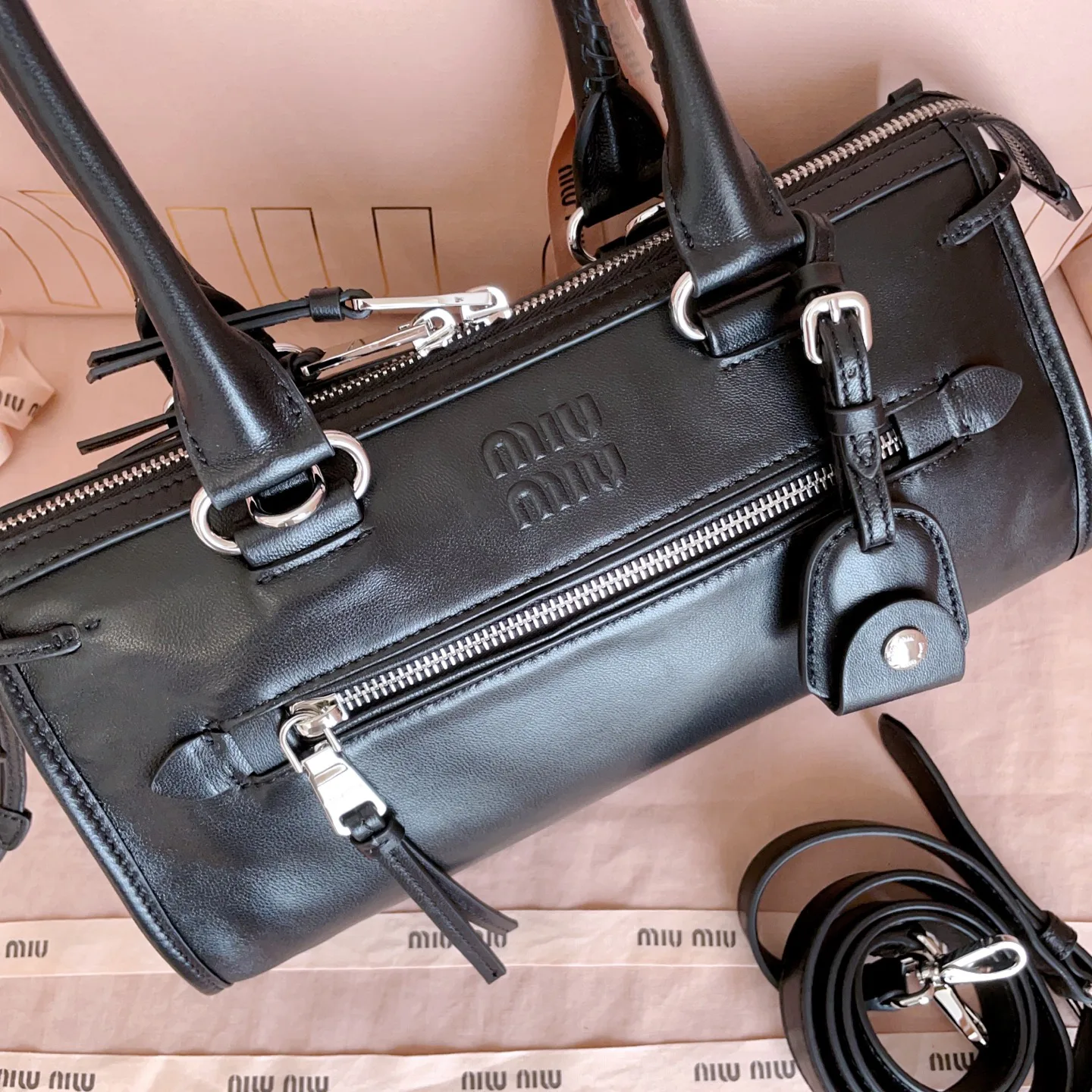 Классические Сумки Женские Miu Miu 18004751