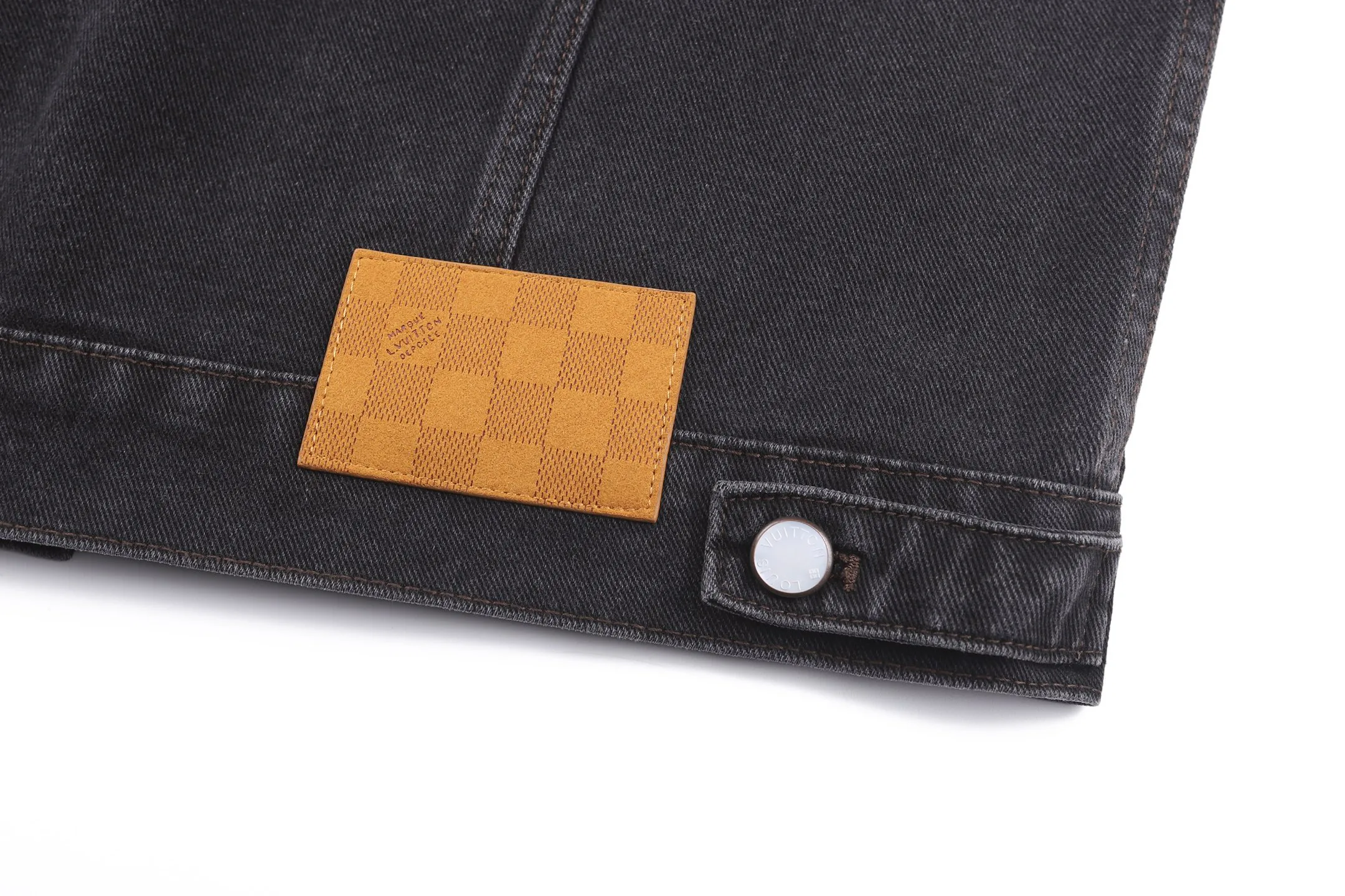 Куртки И Пуховики Женские Louis Vuitton 18335162