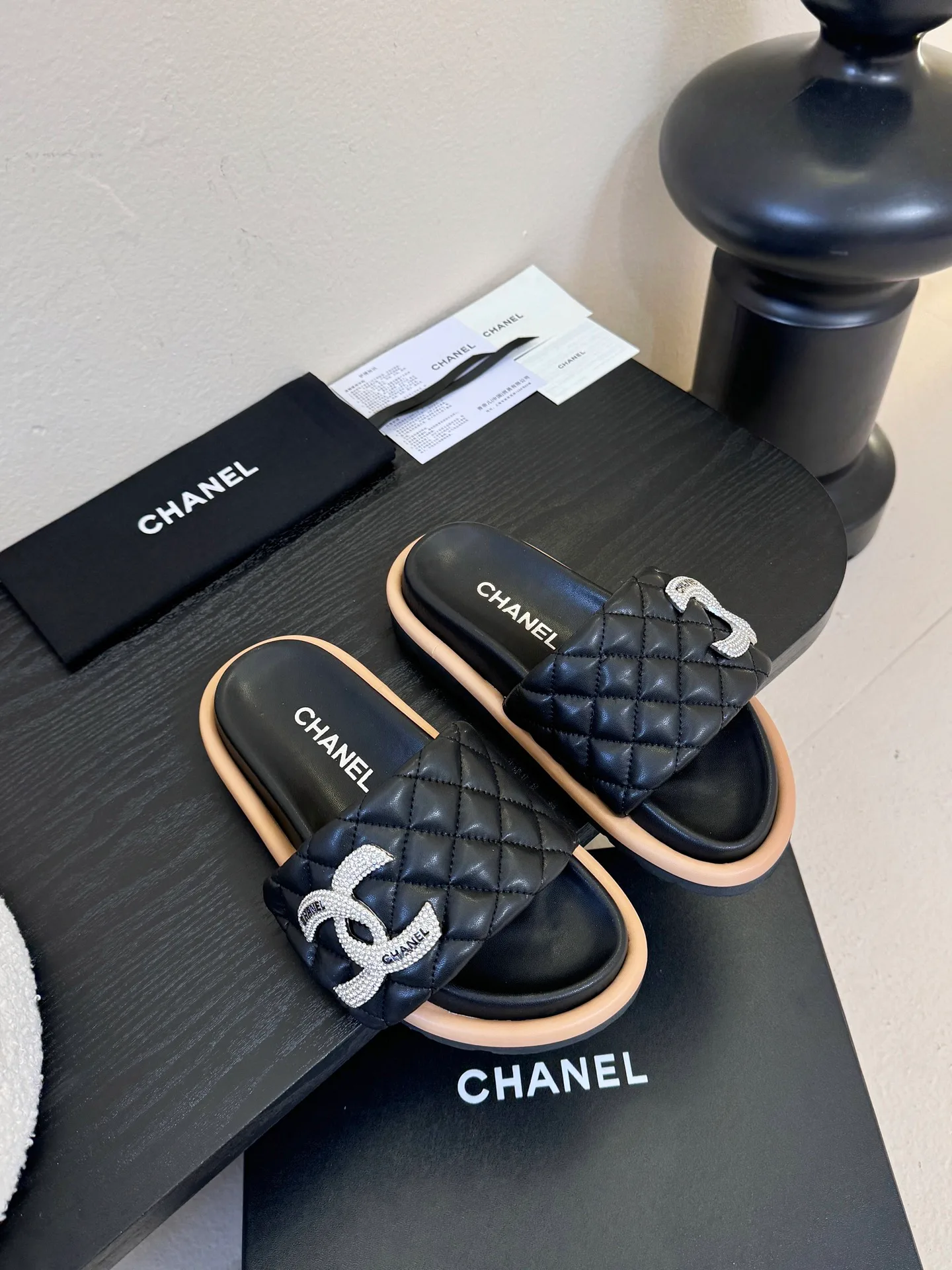 Шлепанцы Женские Chanel 1590887