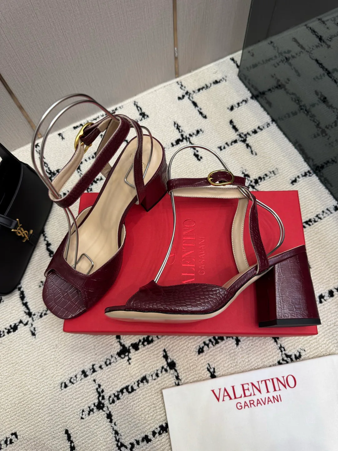 Босоножки Женские Valentino 18048996
