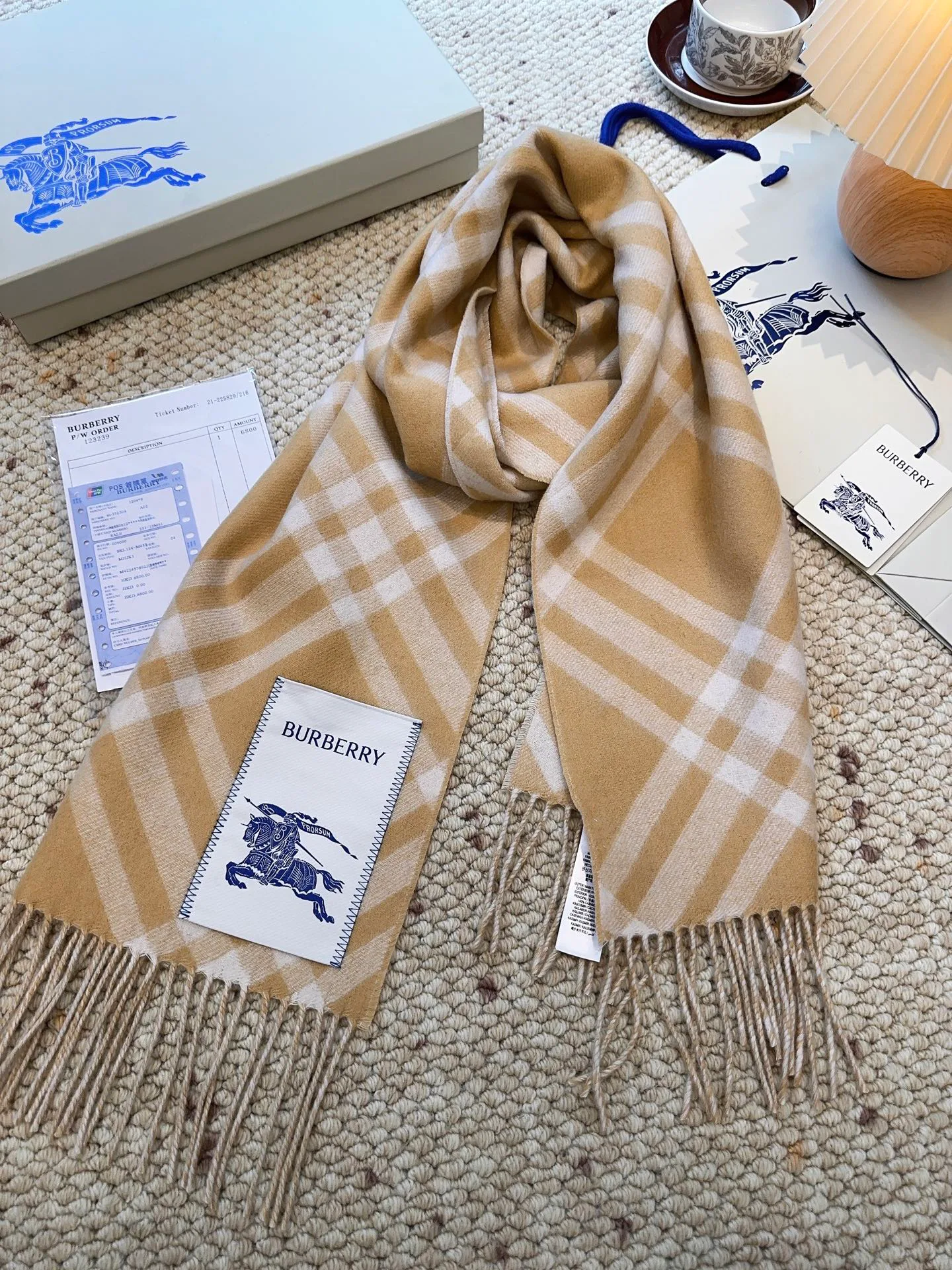 Шарфы Burberry 18105487