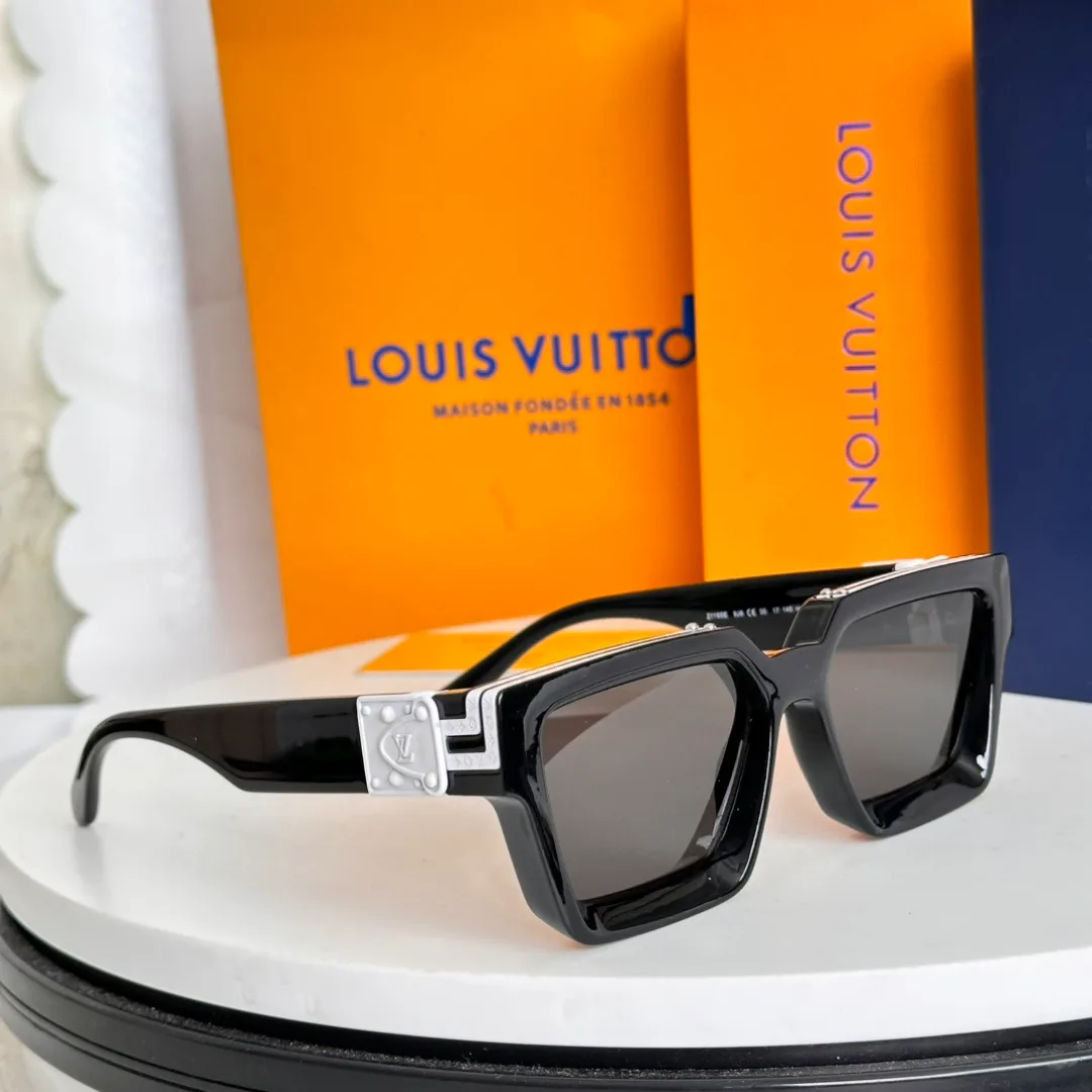 Очки Louis Vuitton 17350191