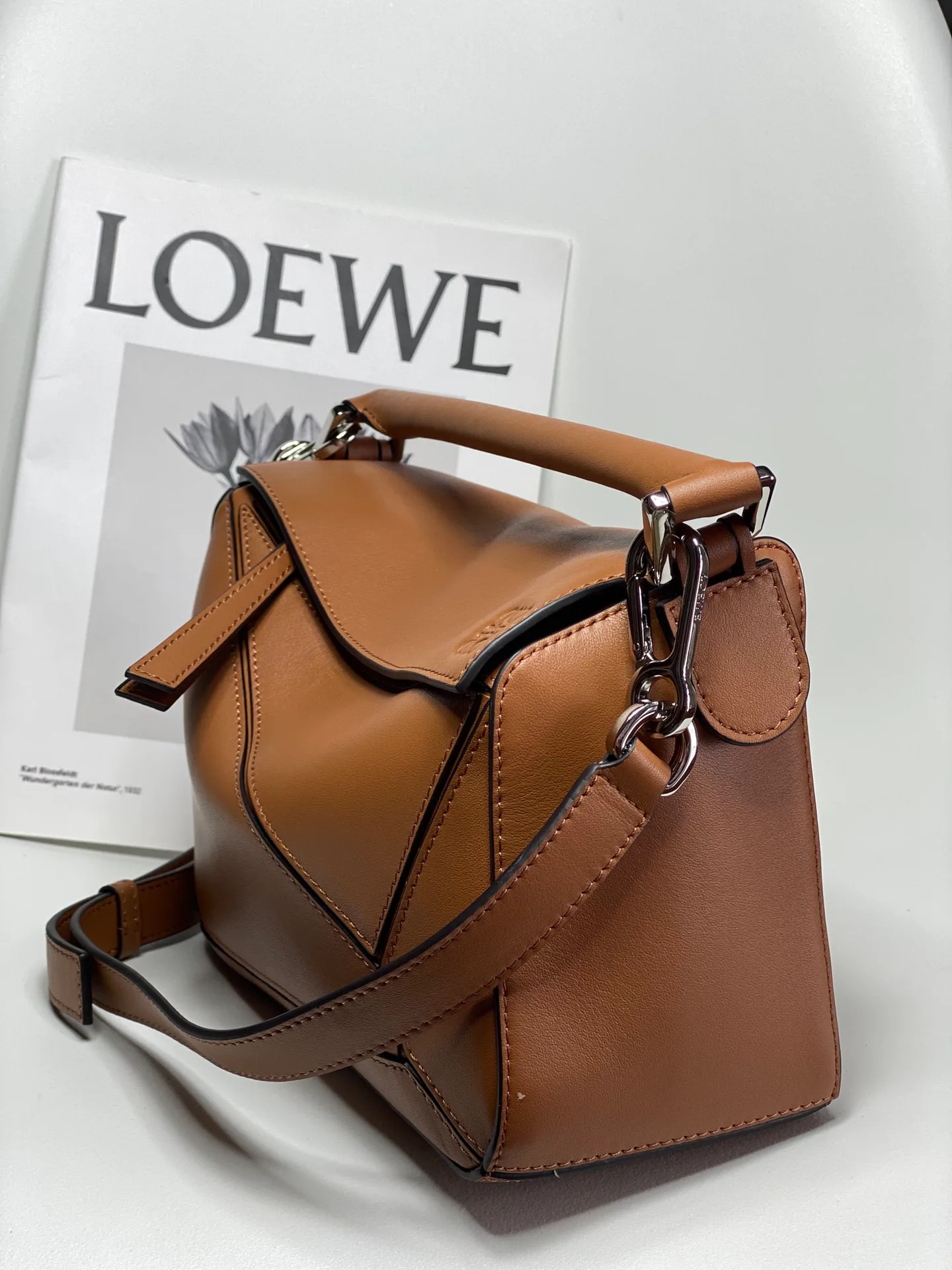 Классические Сумки Женские Loewe 13339545