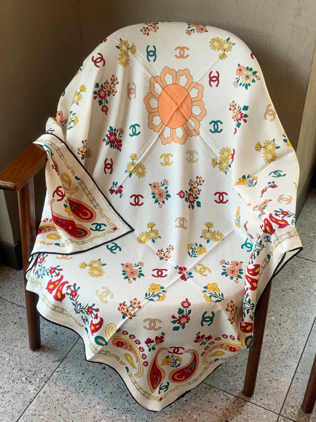 Платки Chanel 10627759