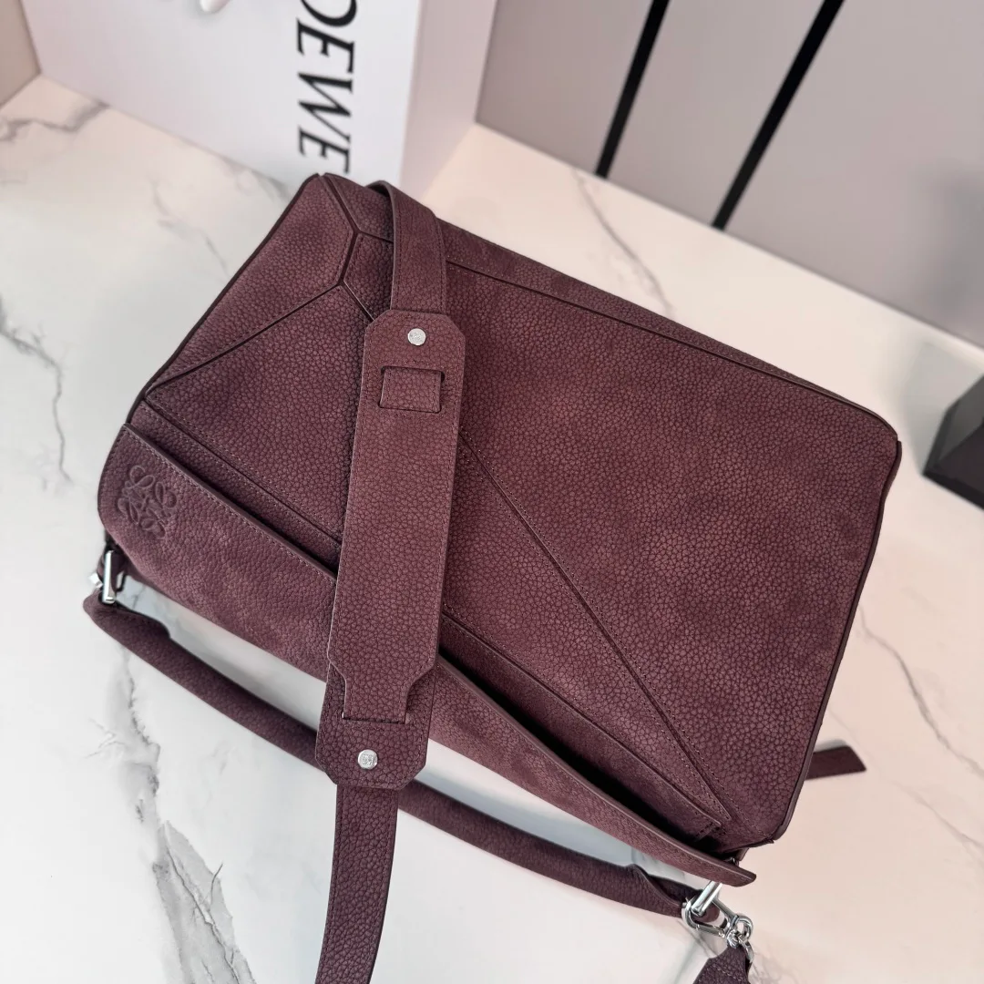 Классические Сумки Женские Loewe 11674526