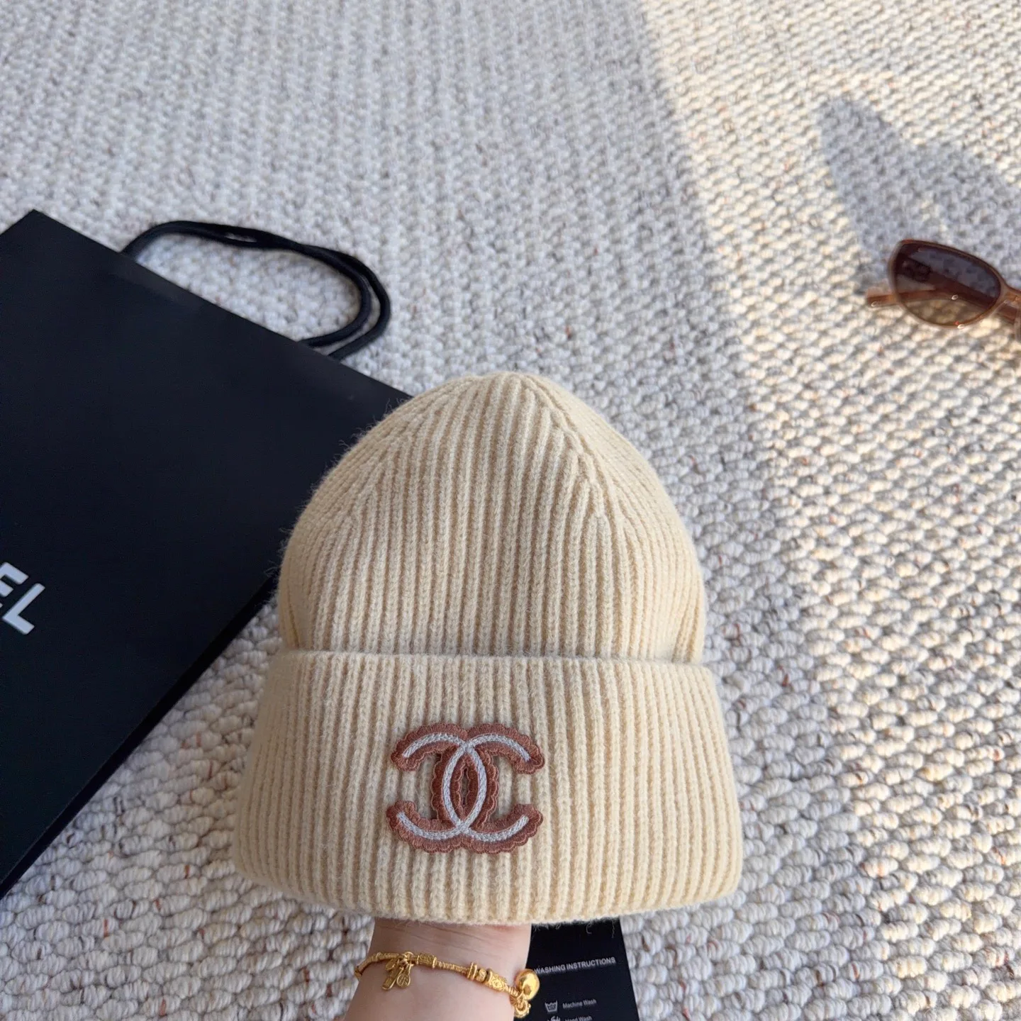 Головные Уборы Chanel 18450124