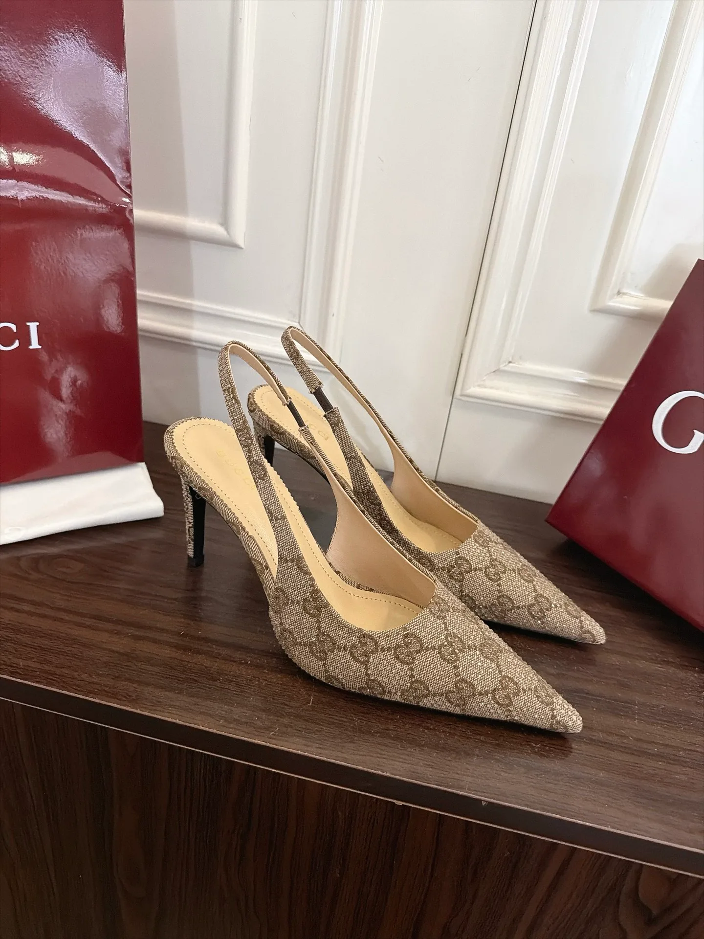 Туфли Женские Gucci 19314665