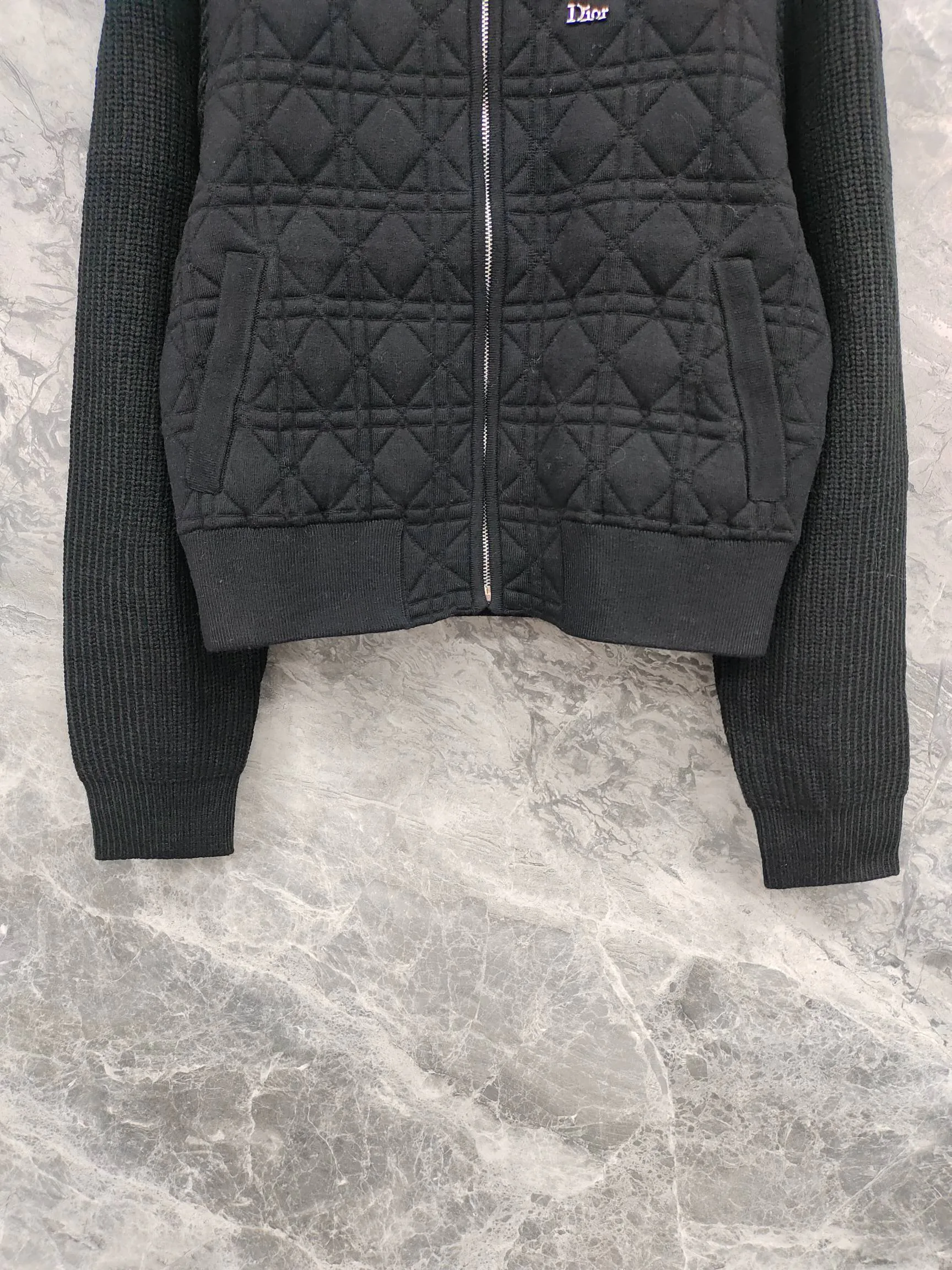 Куртки И Пуховики Женские Christian Dior 18203437
