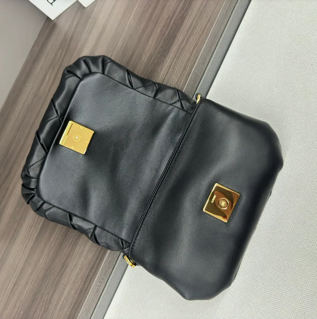 Классические Сумки Женские Loewe 6447972