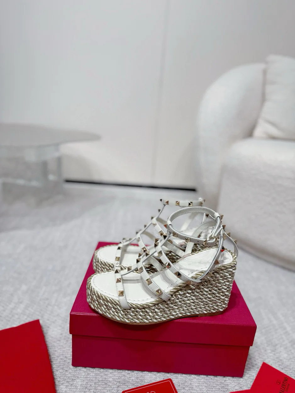 Босоножки Женские Valentino 30737