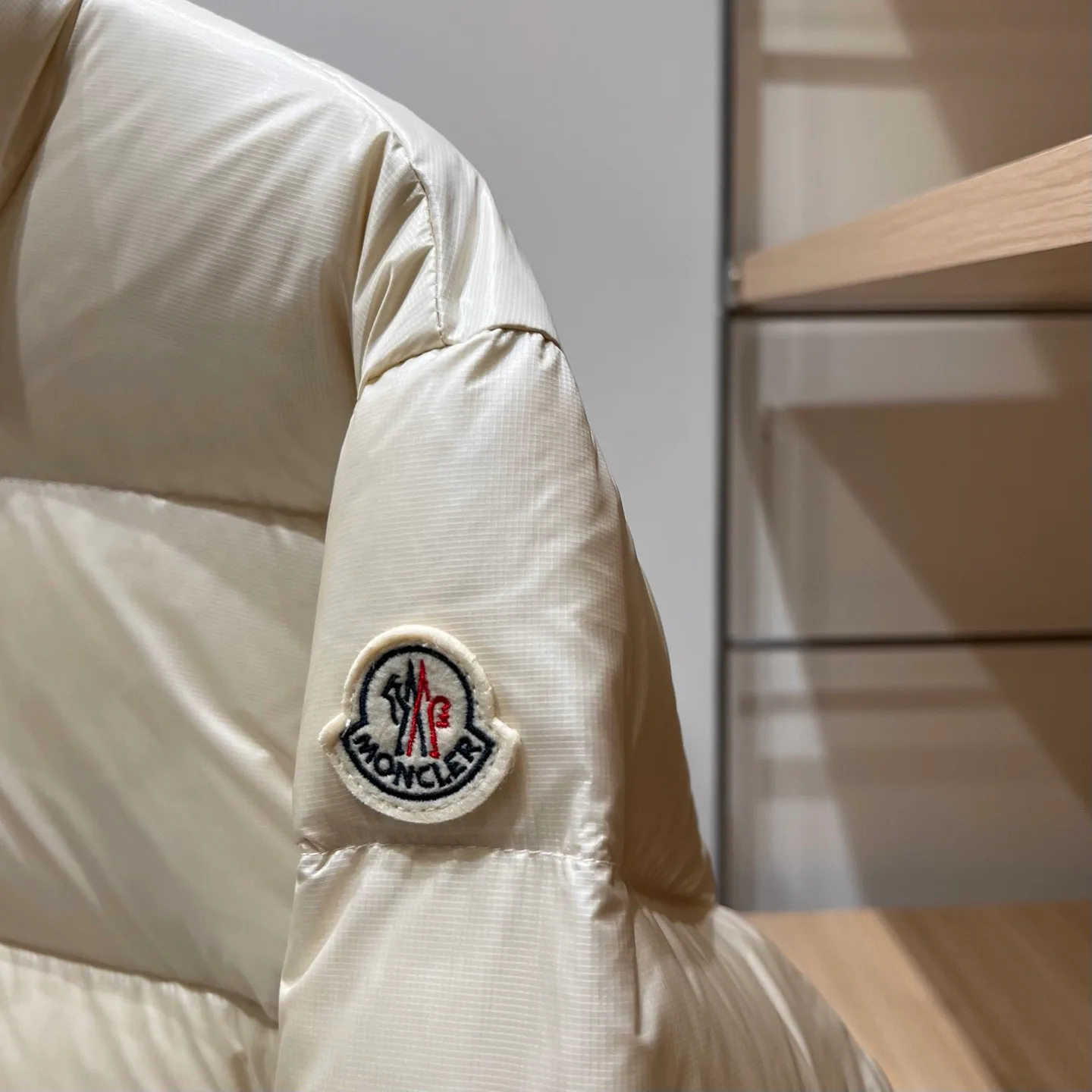 Куртки И Пуховики Женские Moncler 18761117