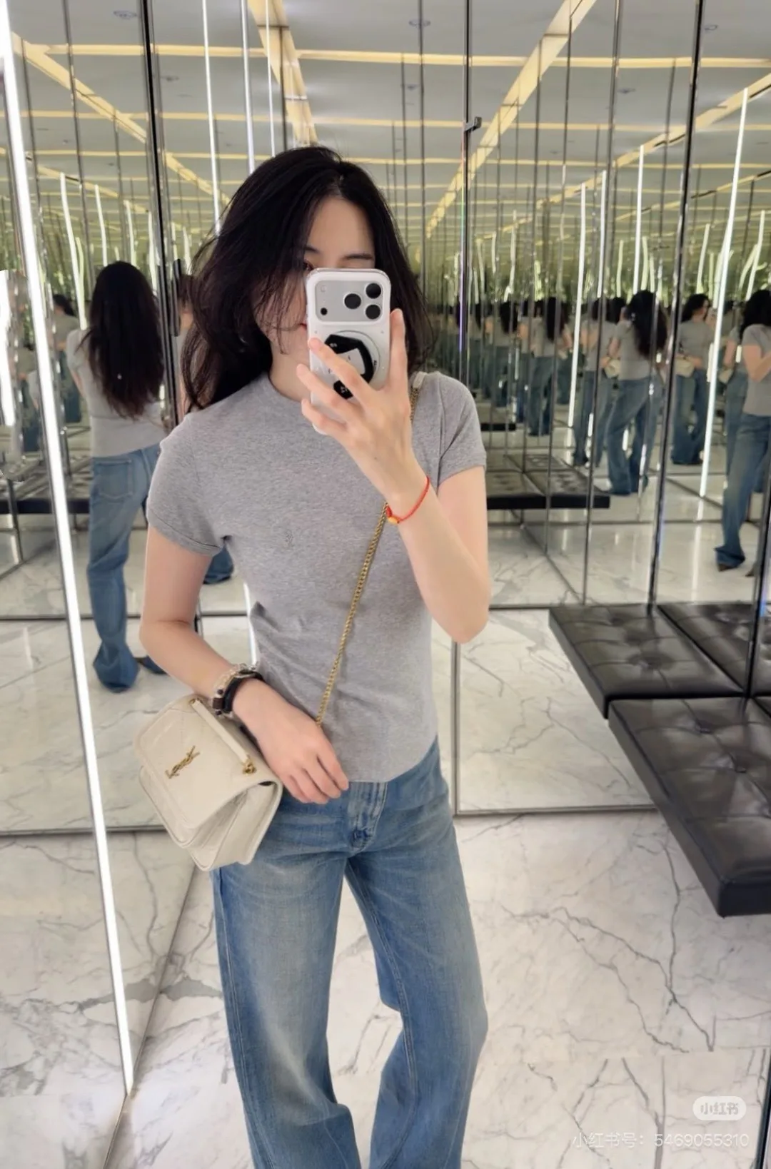Футболки Женские Saint Laurent 16936610