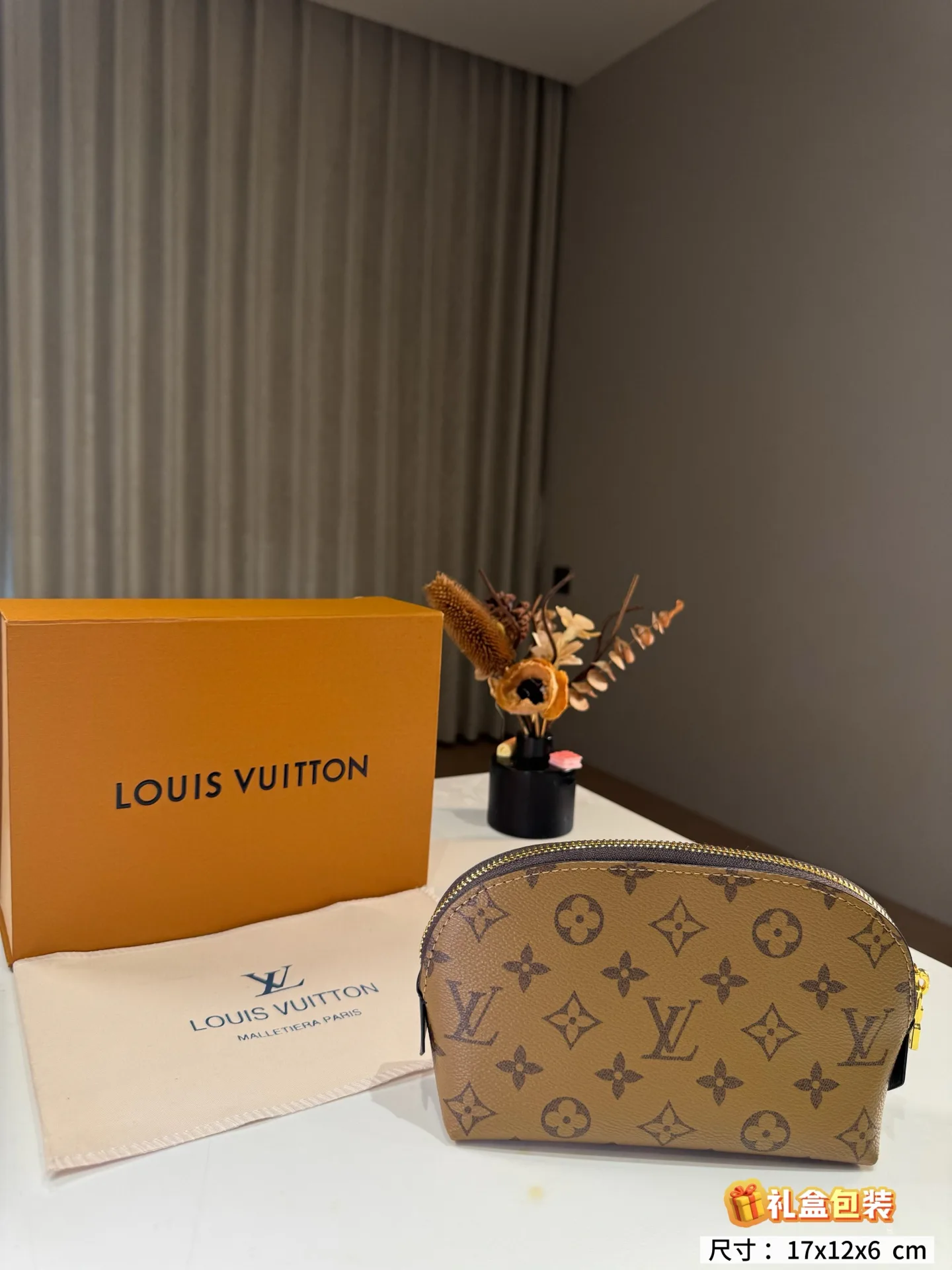 Клатчи Женские Louis Vuitton 18013767