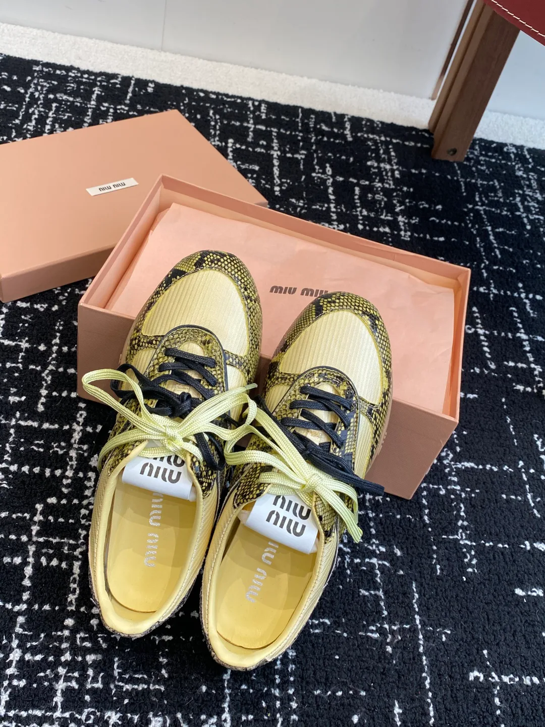 Кроссовки Женские Miu Miu 33392