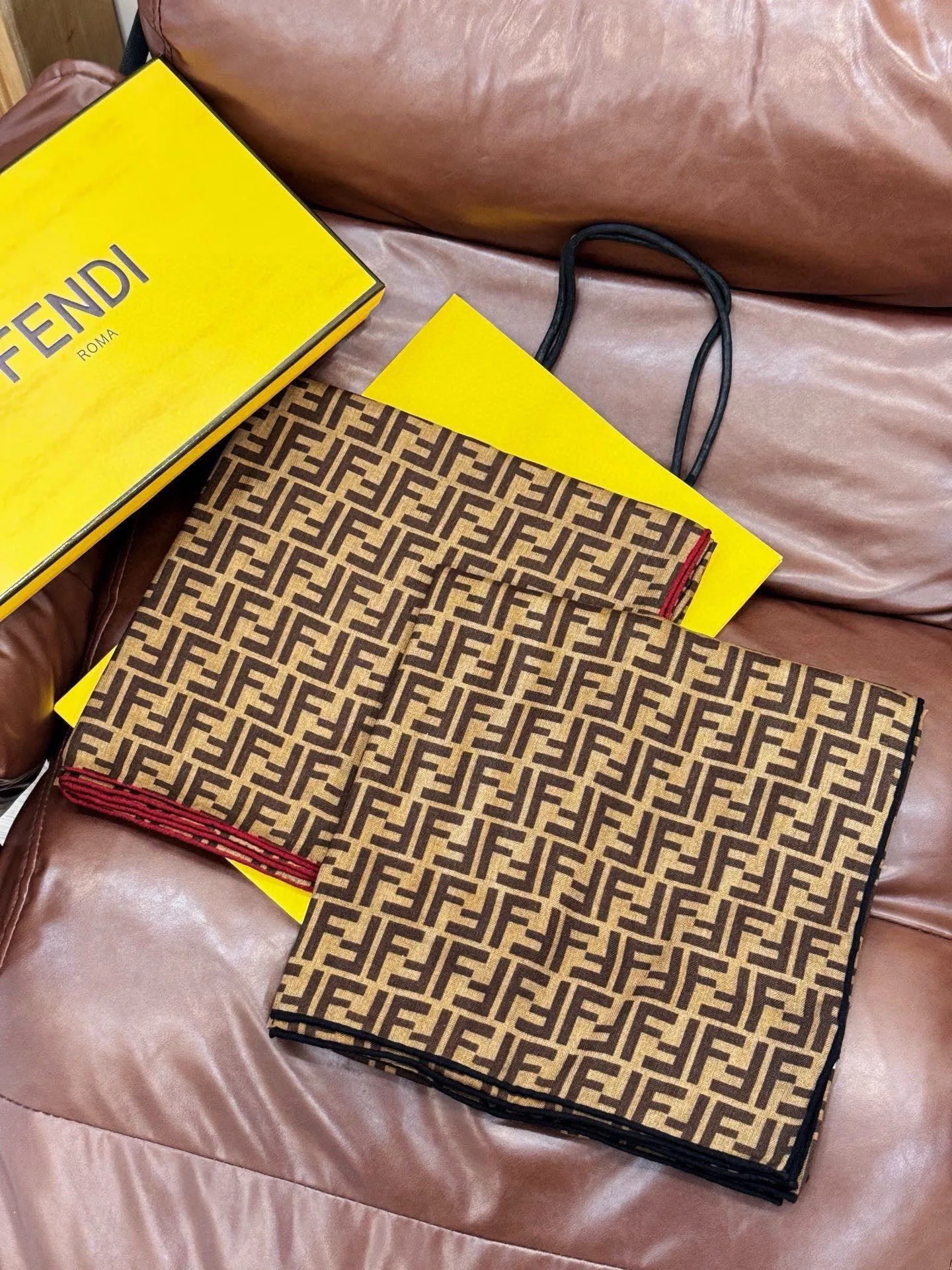 Шарфы Fendi 15025002