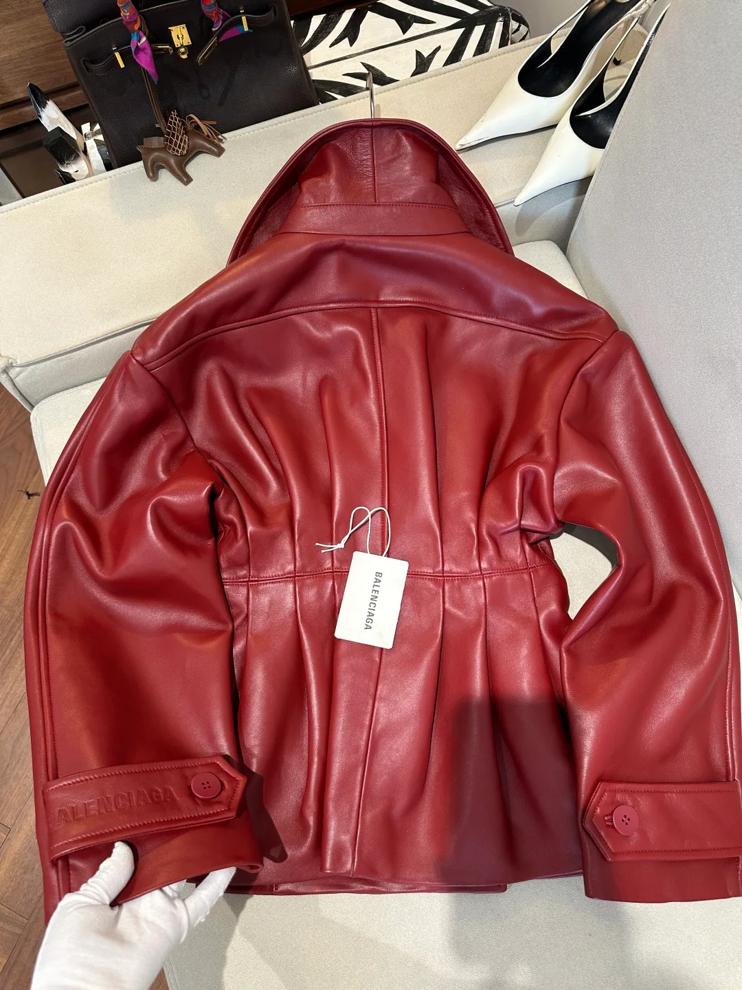 Кожаные Куртки И Дублёнки Женские Balenciaga 18515828