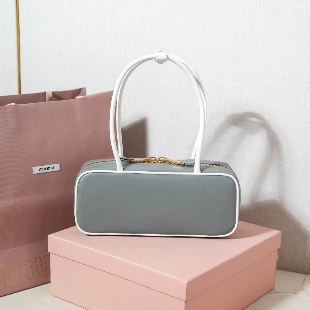 Классические Сумки Женские Miu Miu 11402806