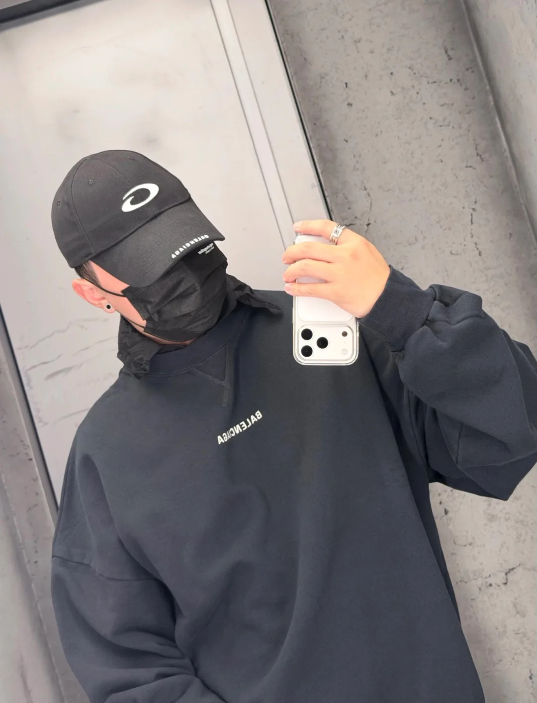 Свитшоты И Худи Женские Balenciaga 5380419