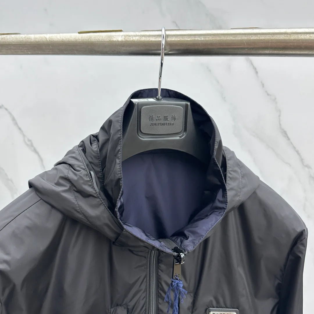 Куртки И Пуховики Мужские Prada 18246852