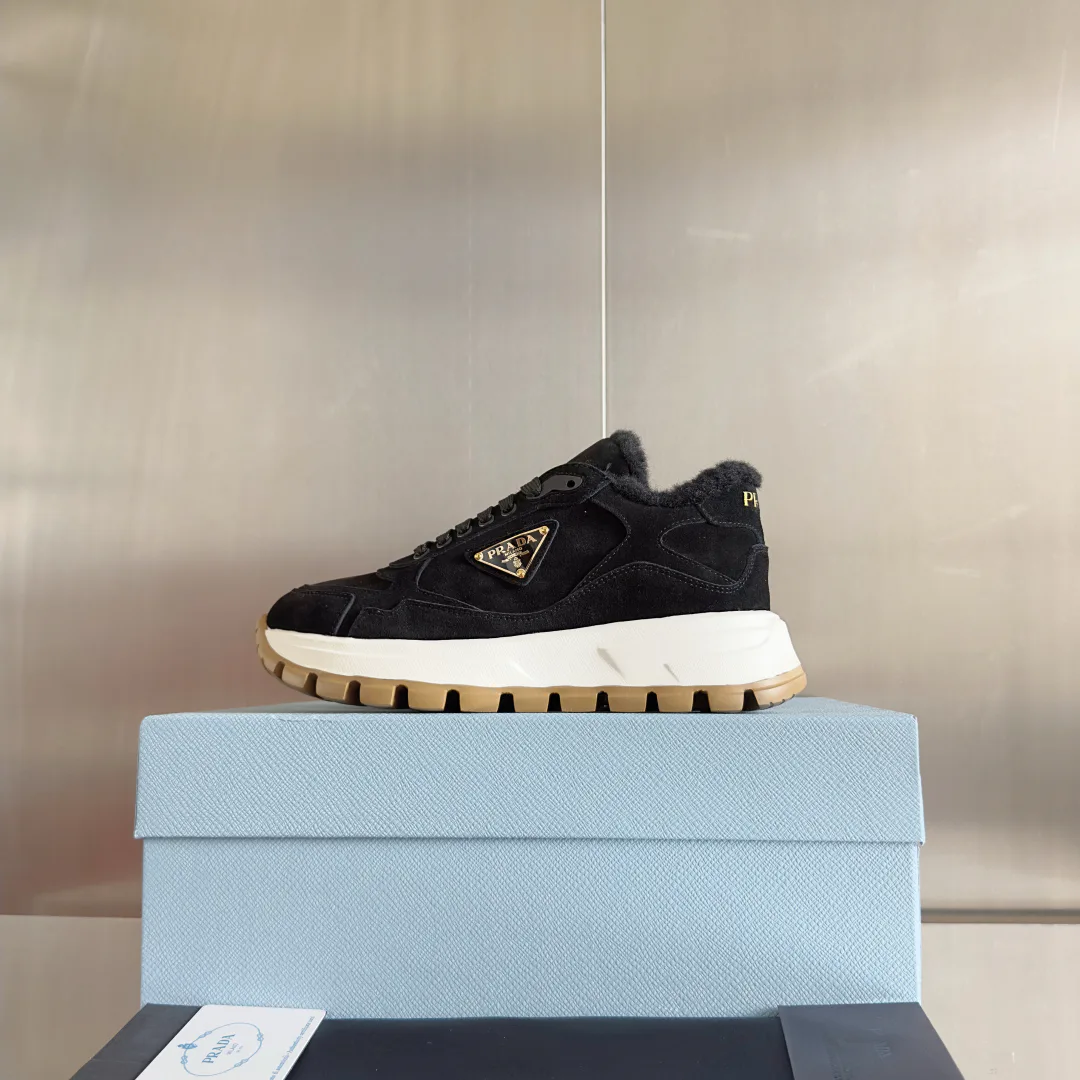 Кроссовки Женские Prada 194569