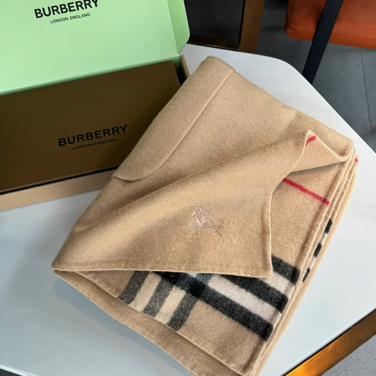 Пальто Женские Burberry 412356