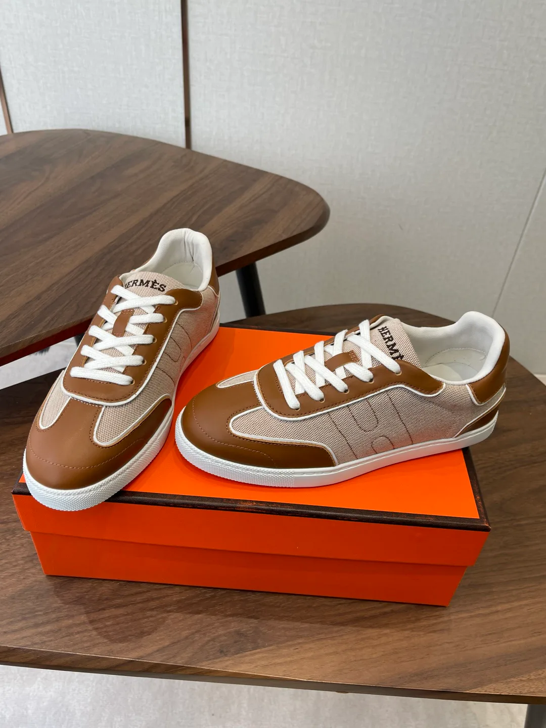 Кроссовки Женские Hermes 1284386