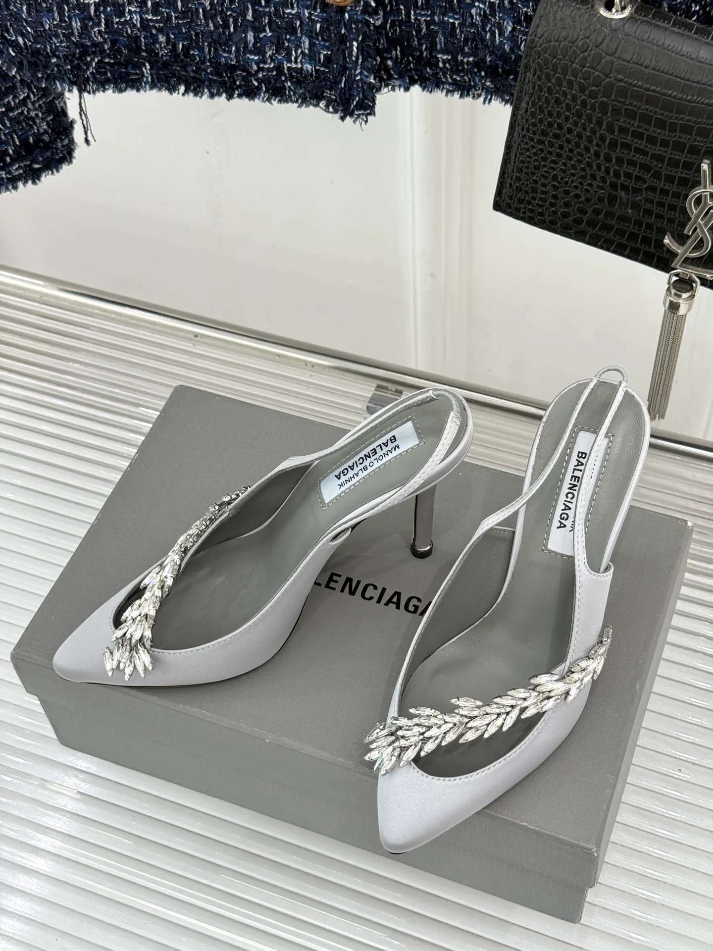 Босоножки Женские Balenciaga 16973367