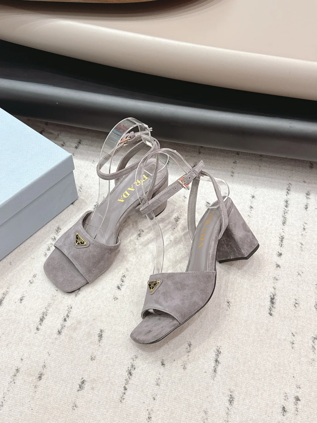 Босоножки Женские Prada 11014296