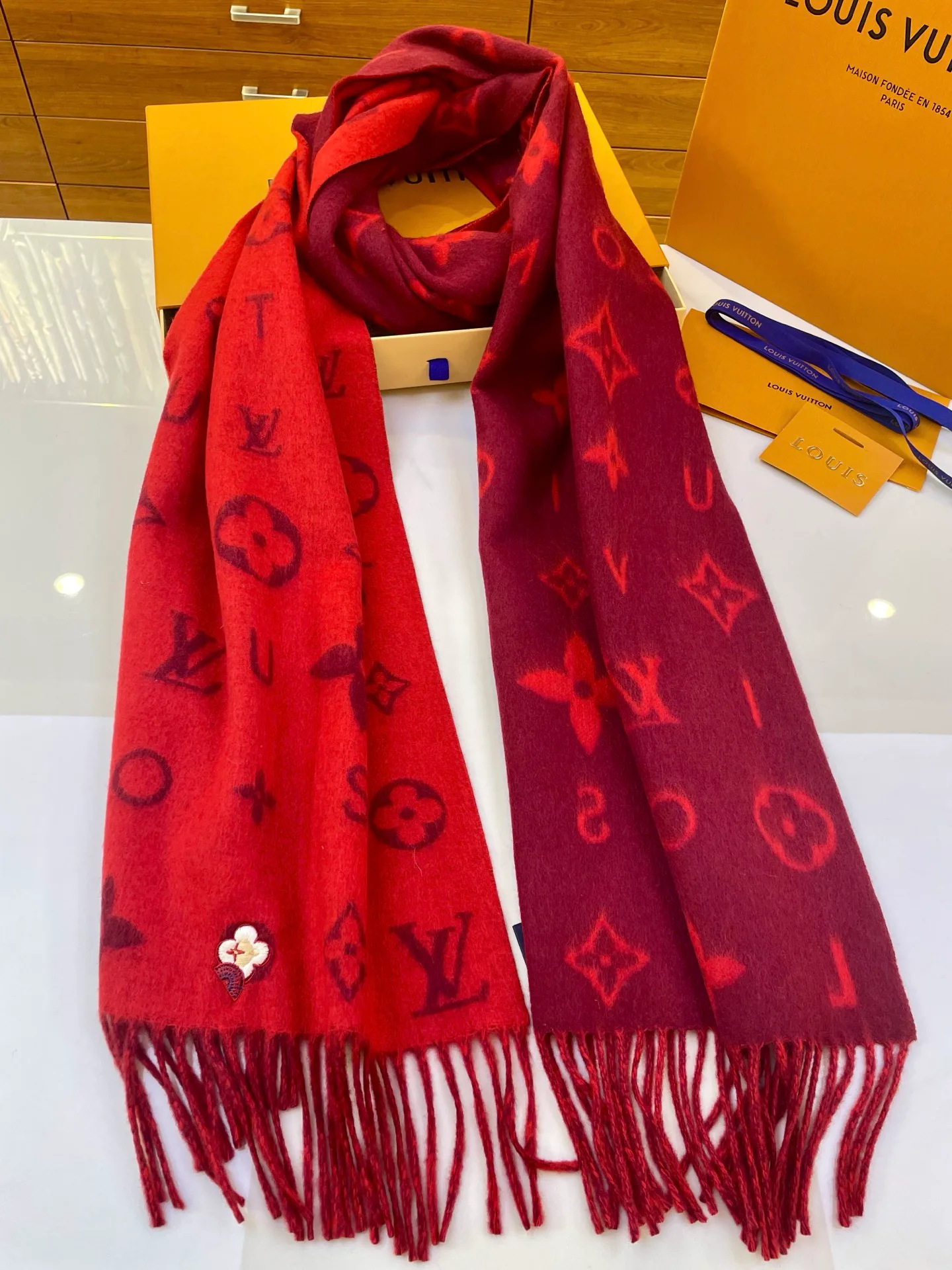Шарфы Louis Vuitton 899697