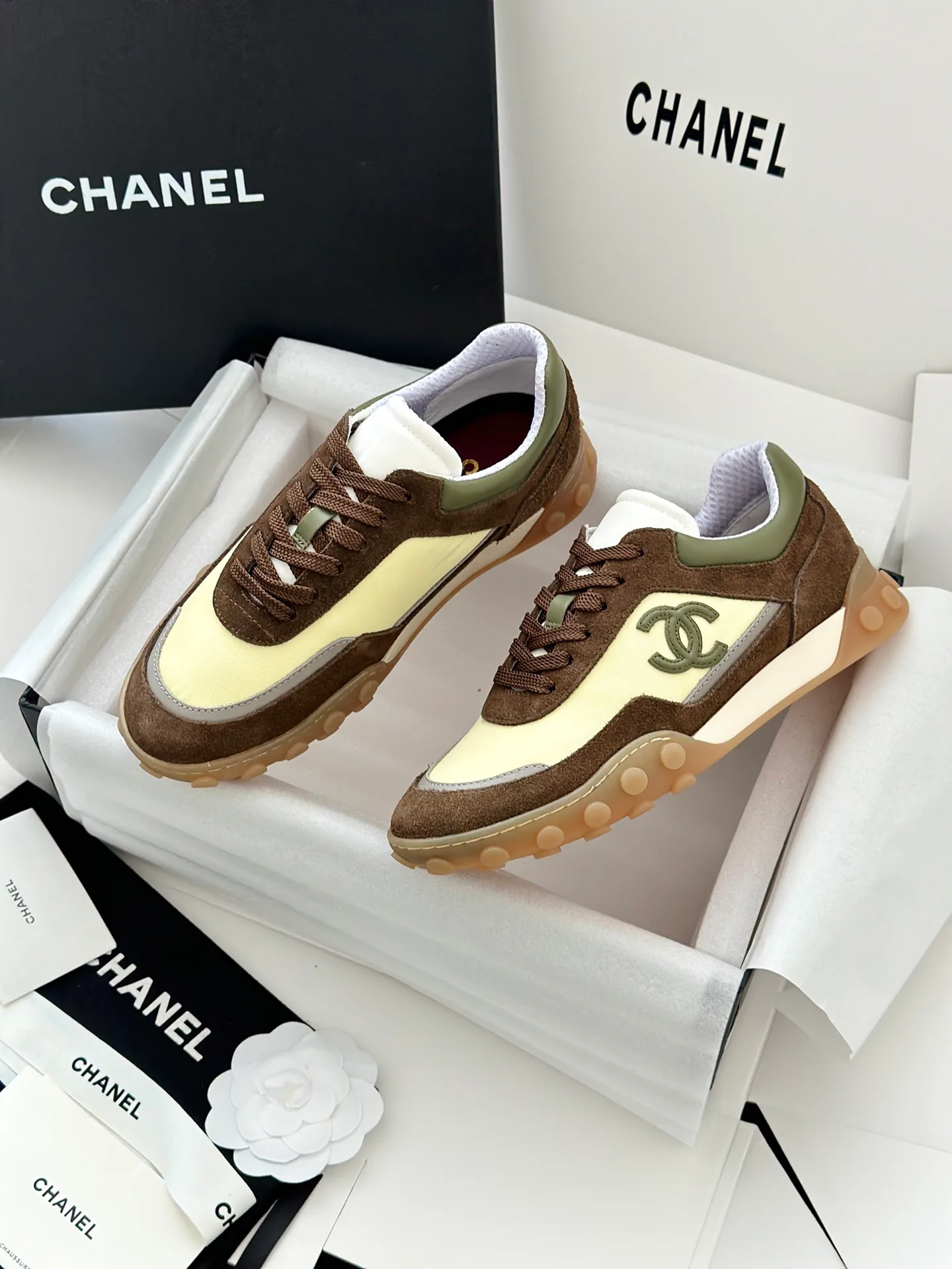Кроссовки Женские Chanel 18765003