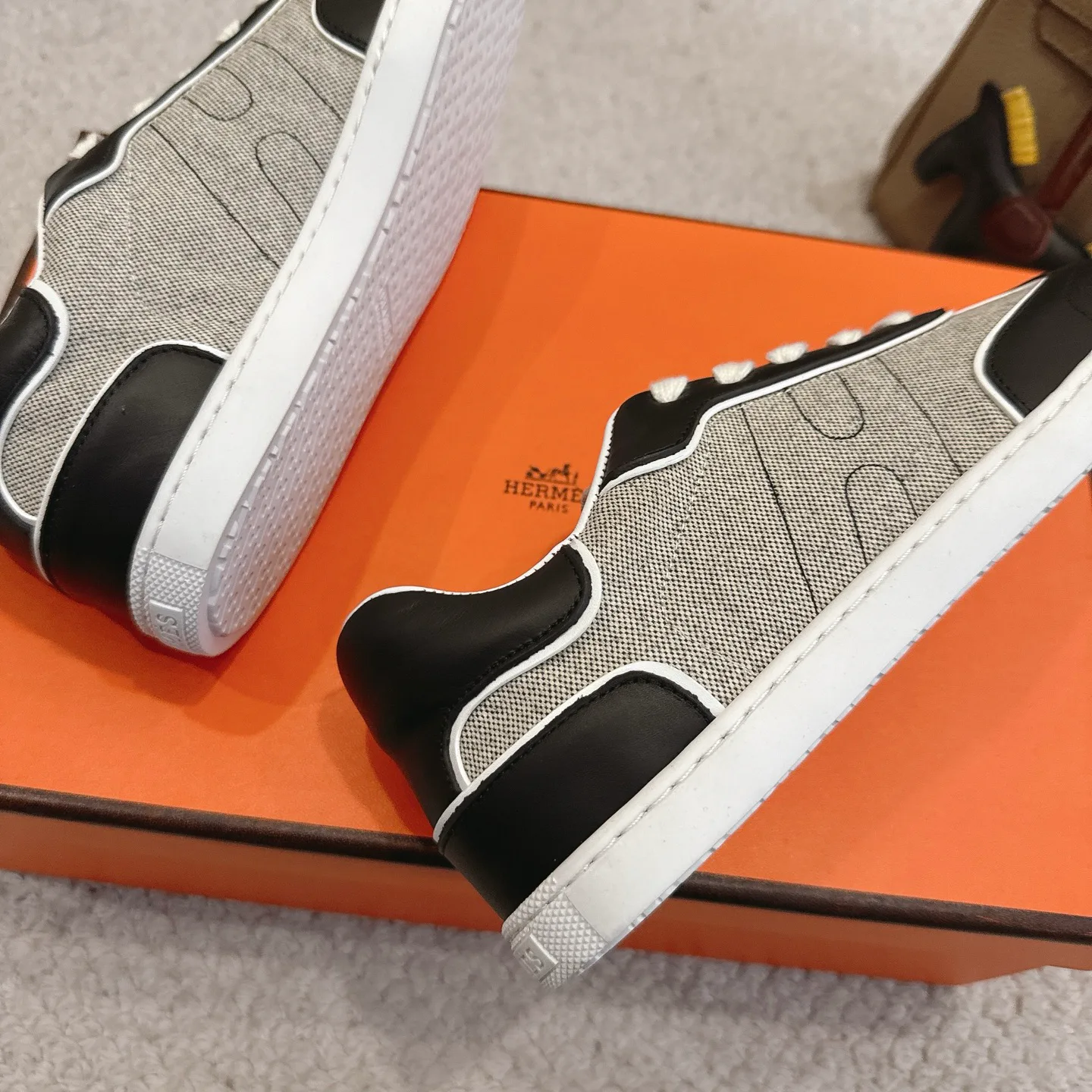 Кроссовки Мужские Hermes 9852678