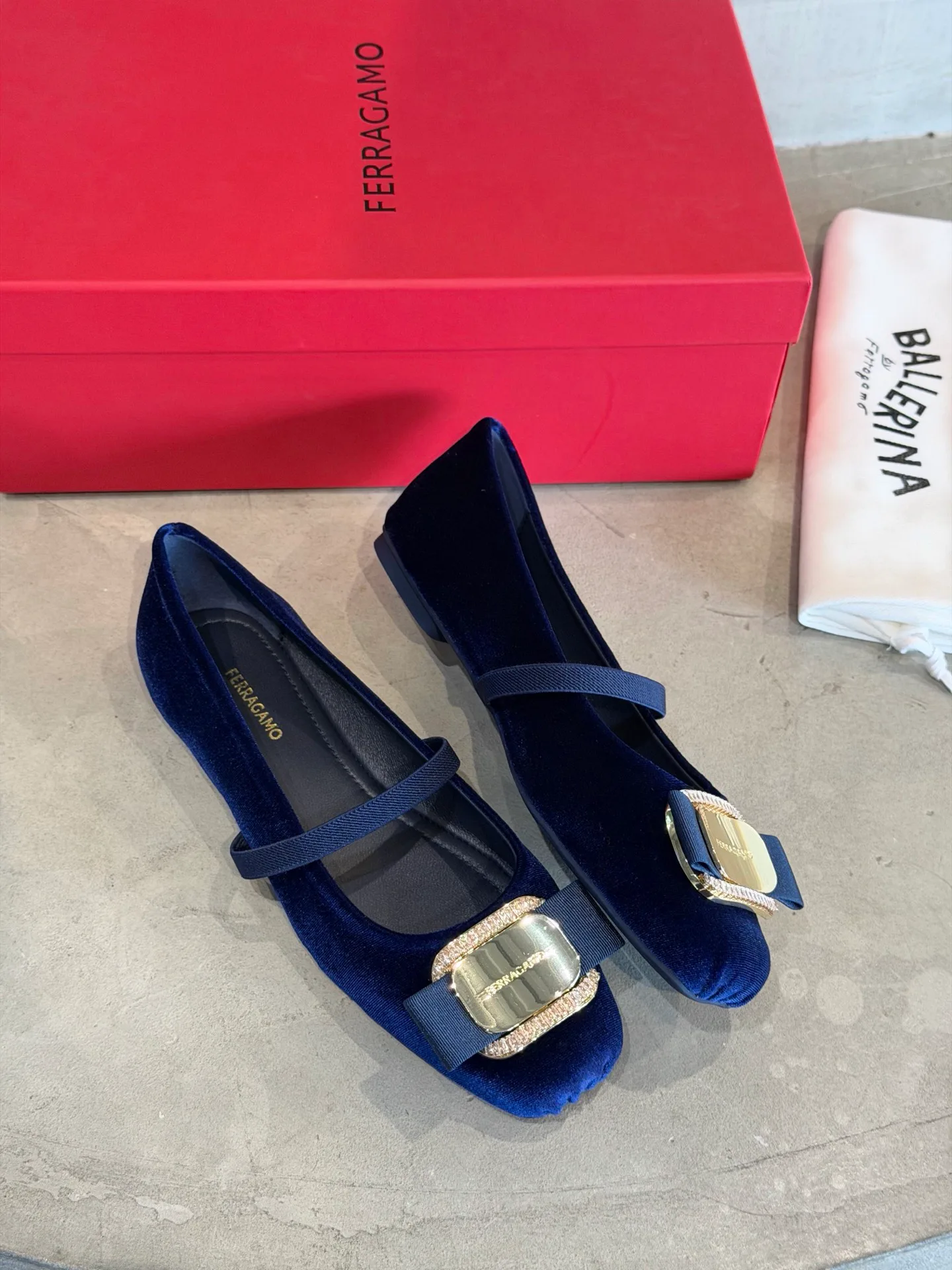 Балетки Женские Salvatore Ferragamo 4545267