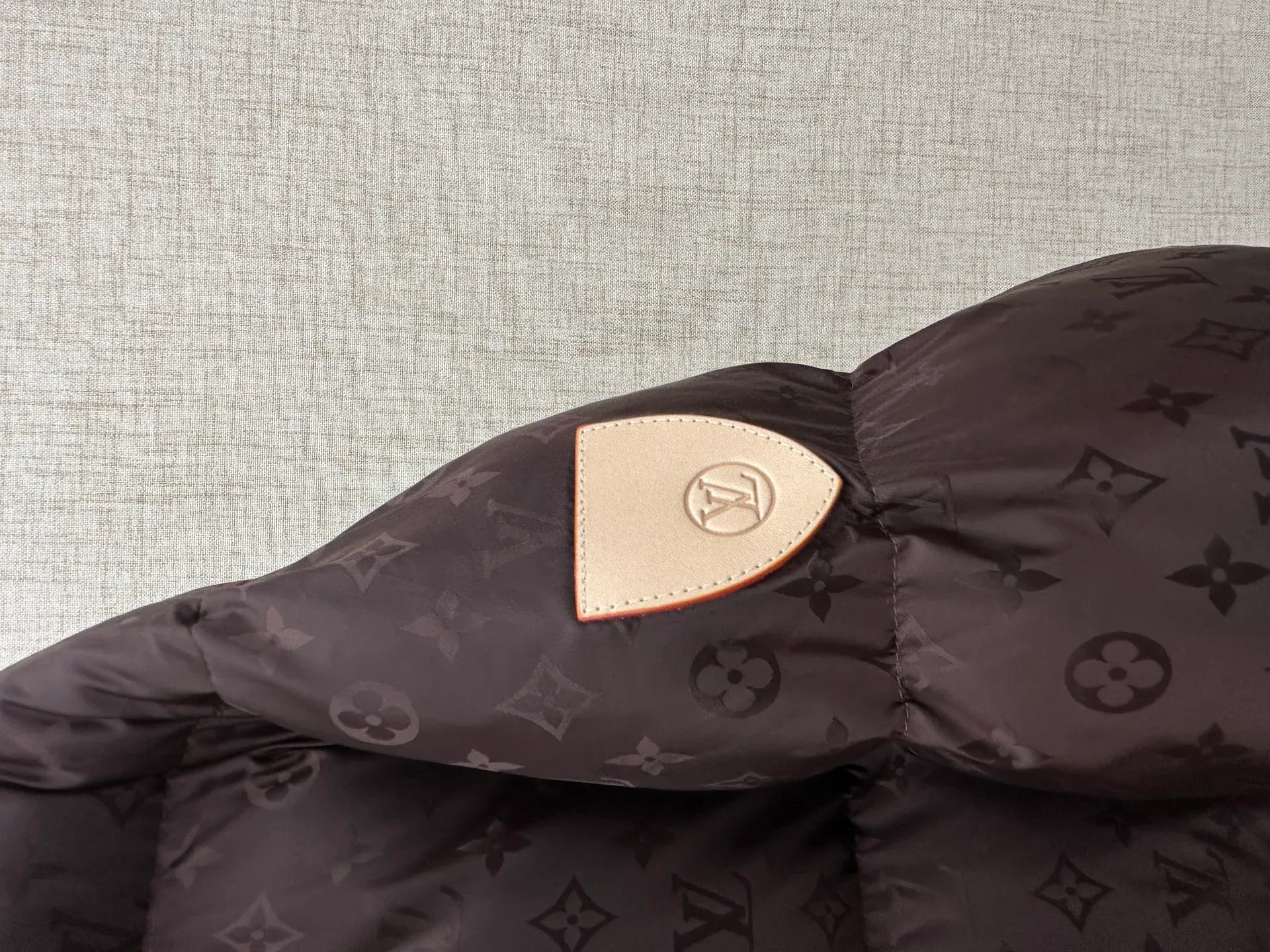 Куртки Женские Louis Vuitton 212582