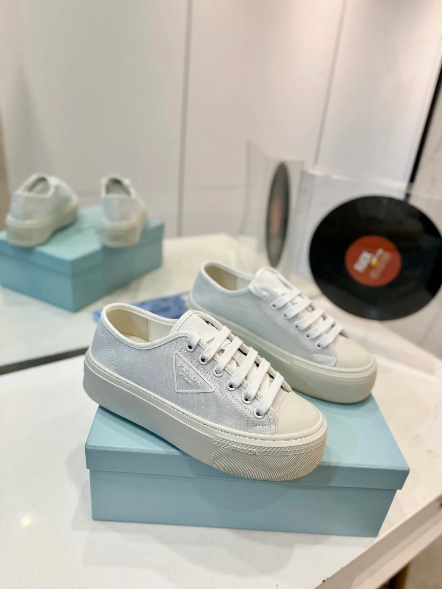 Кроссовки Женские Prada 9535098