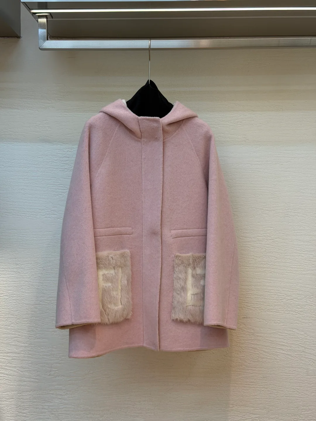 Пальто Женские Fendi 17953521