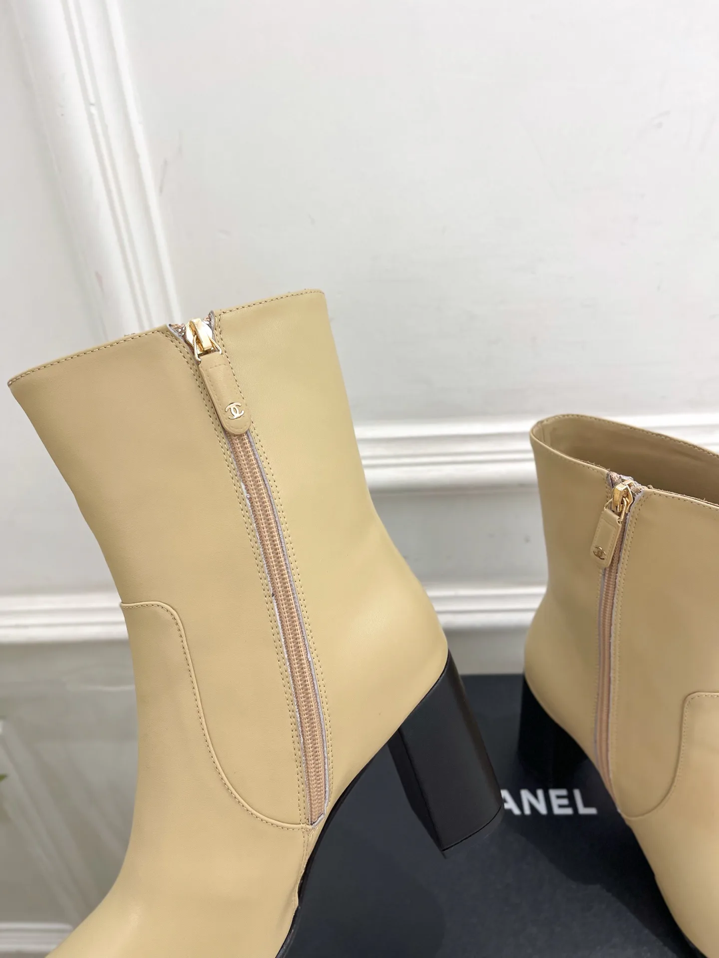 Ботильоны Женские Chanel 18143156