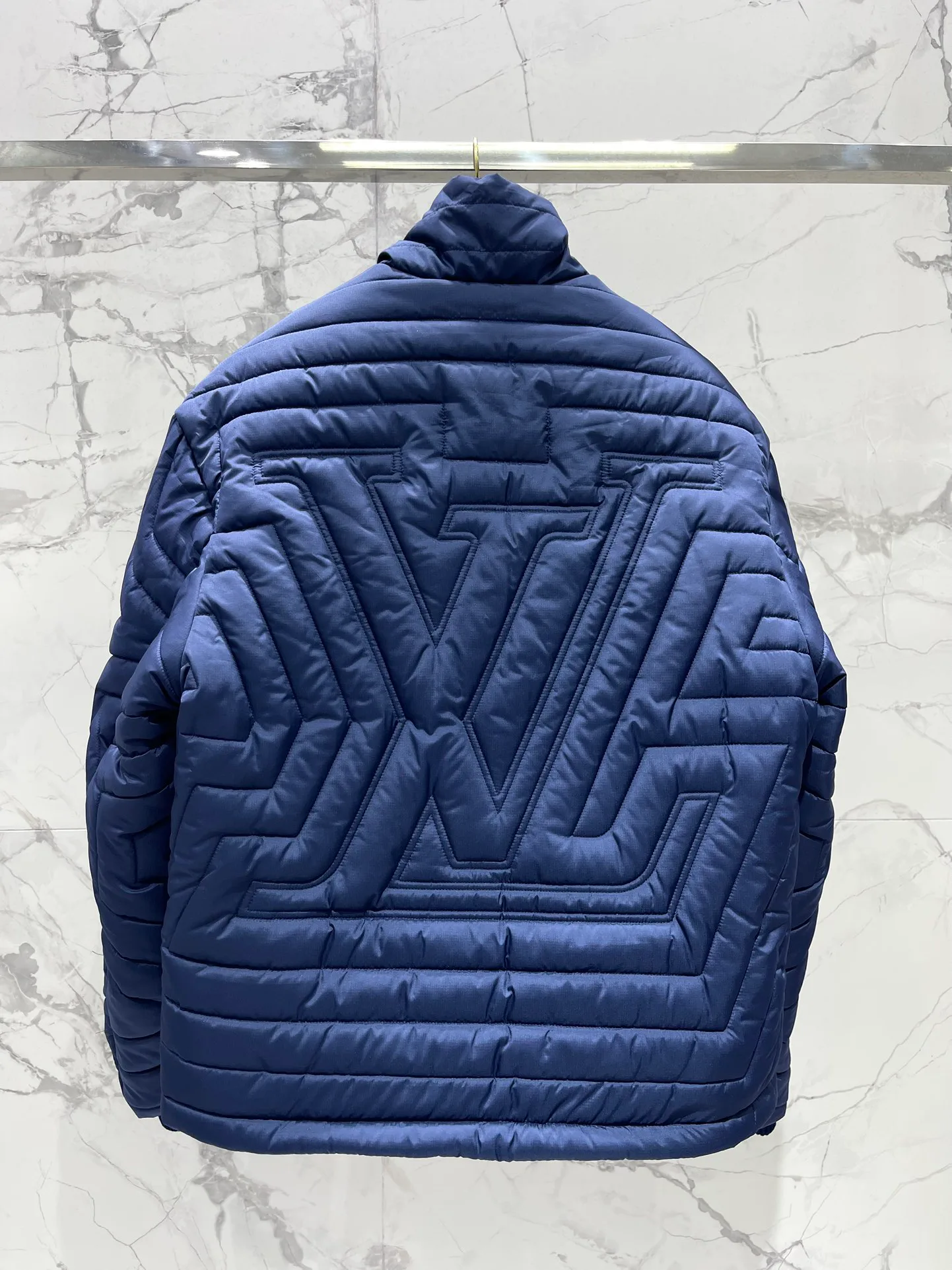 Куртки И Пуховики Женские Louis Vuitton 74847