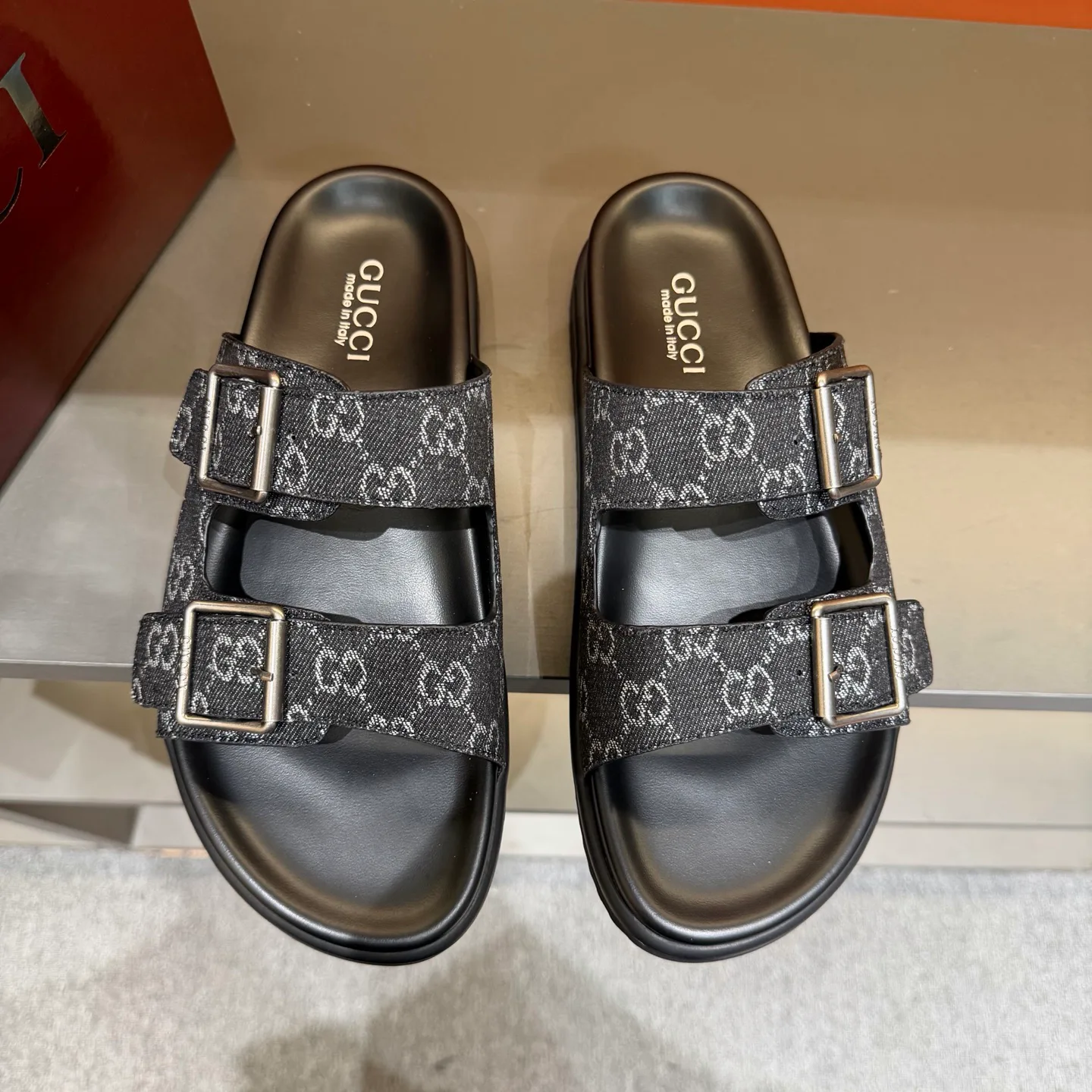 Шлепанцы Женские Gucci 9737046