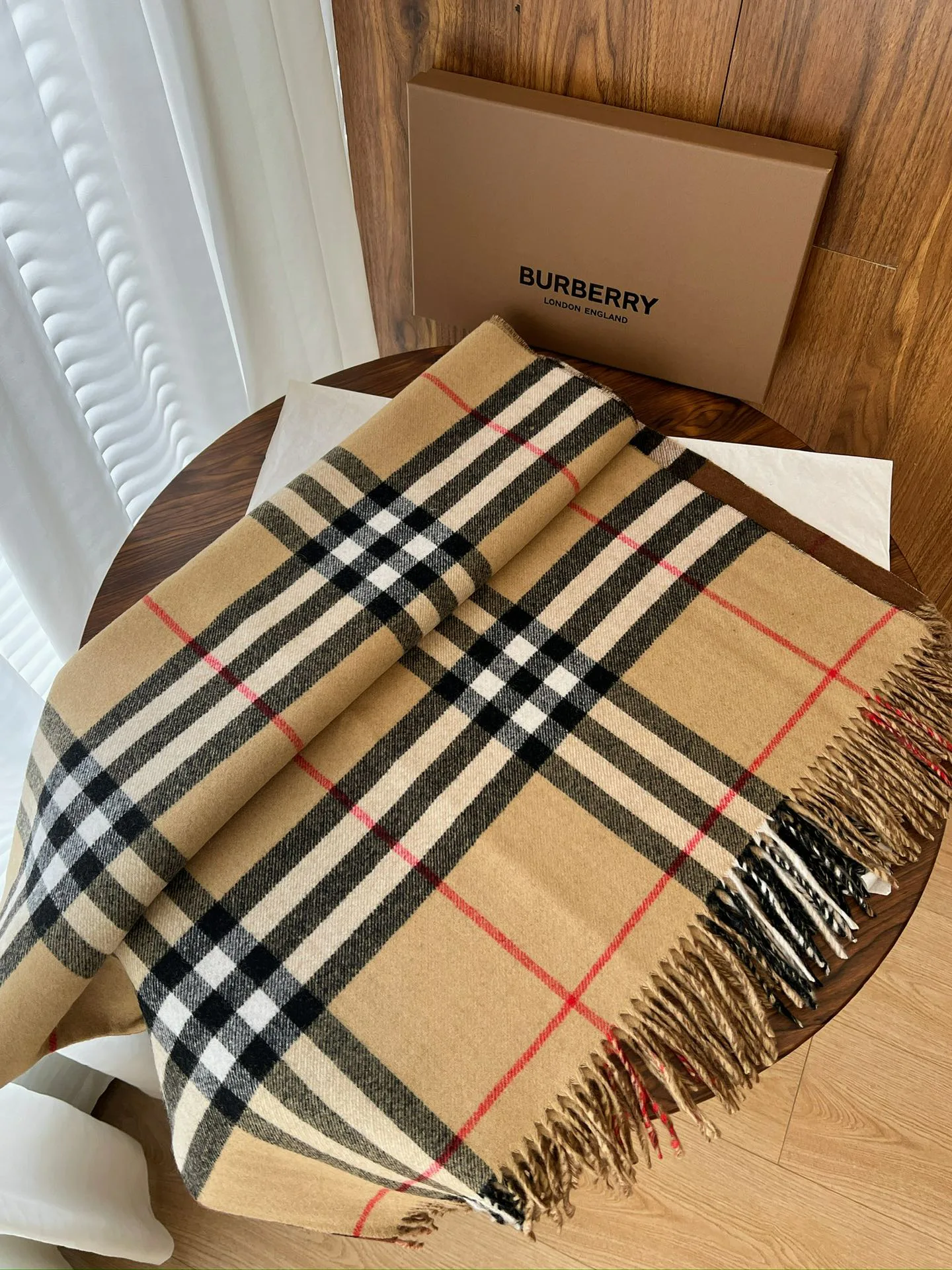 Шарфы Burberry 18411280