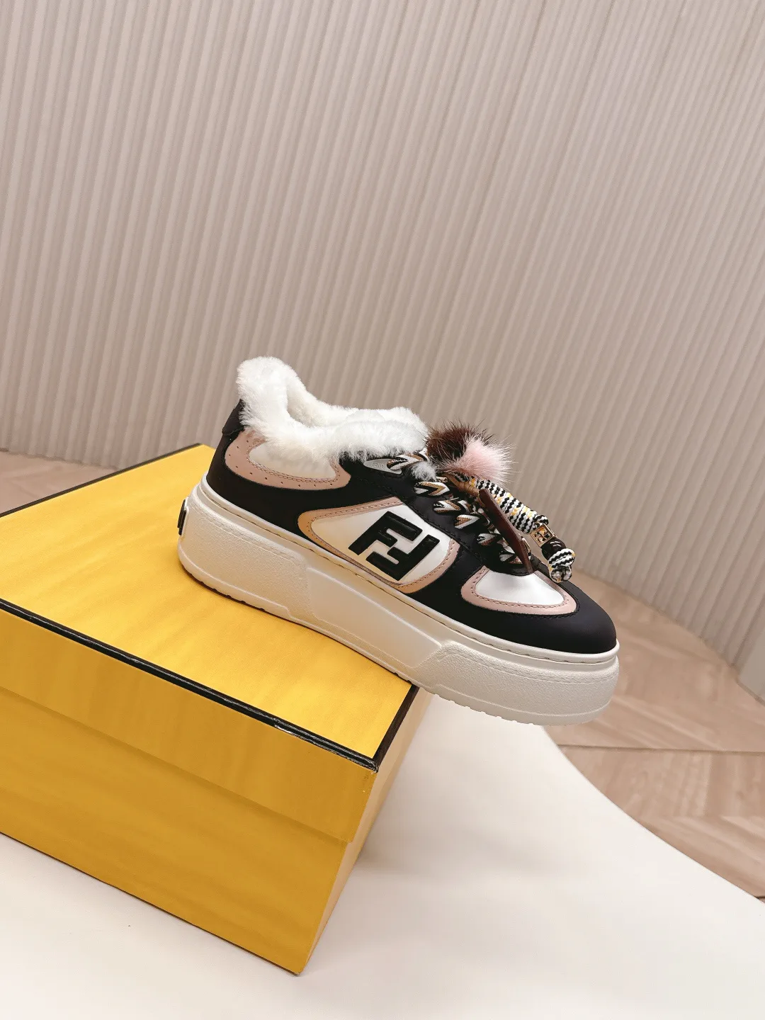 Кеды Женские Fendi 403669