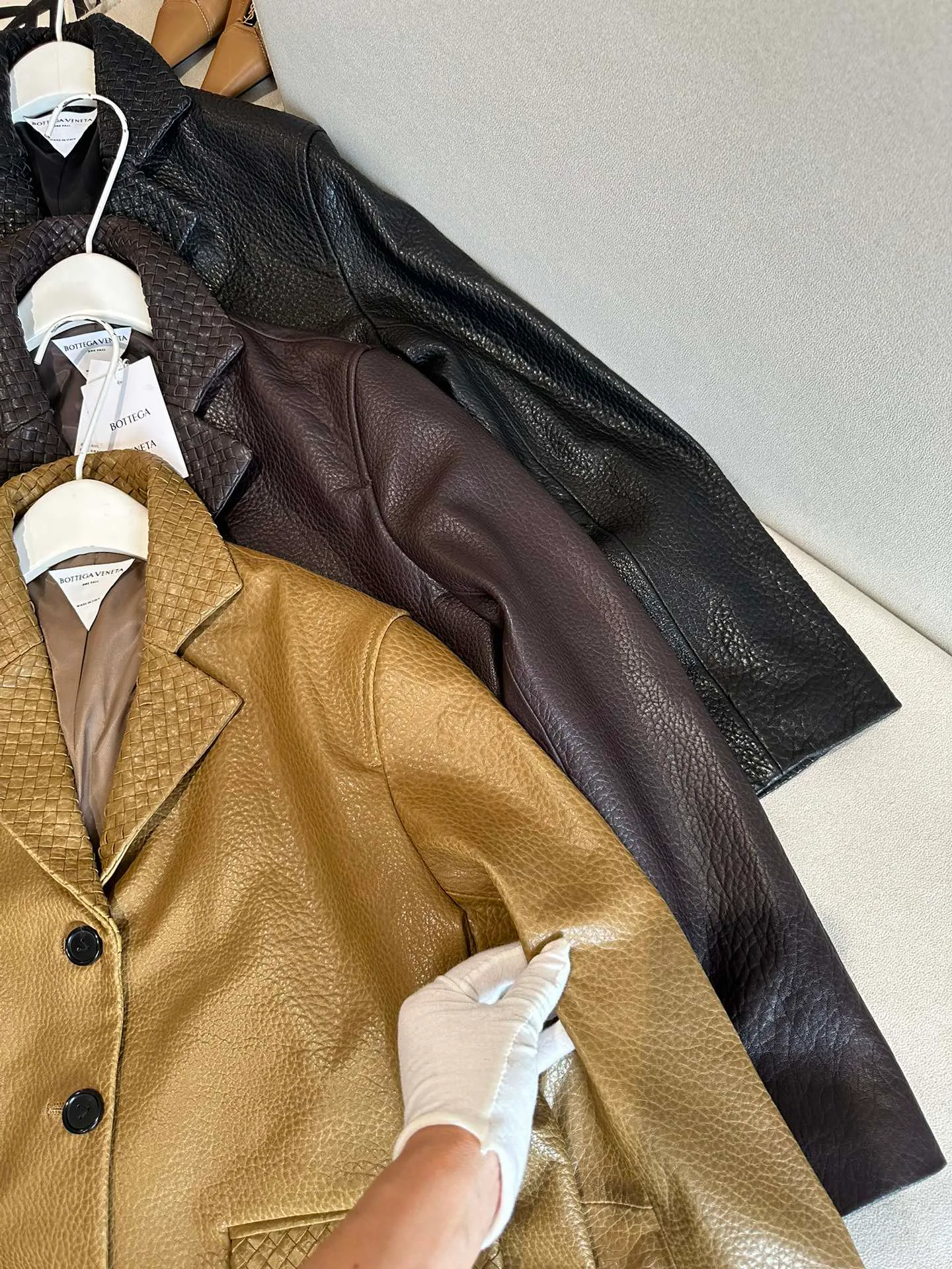 Кожаные Куртки И Дублёнки Женские Bottega Veneta 5279967