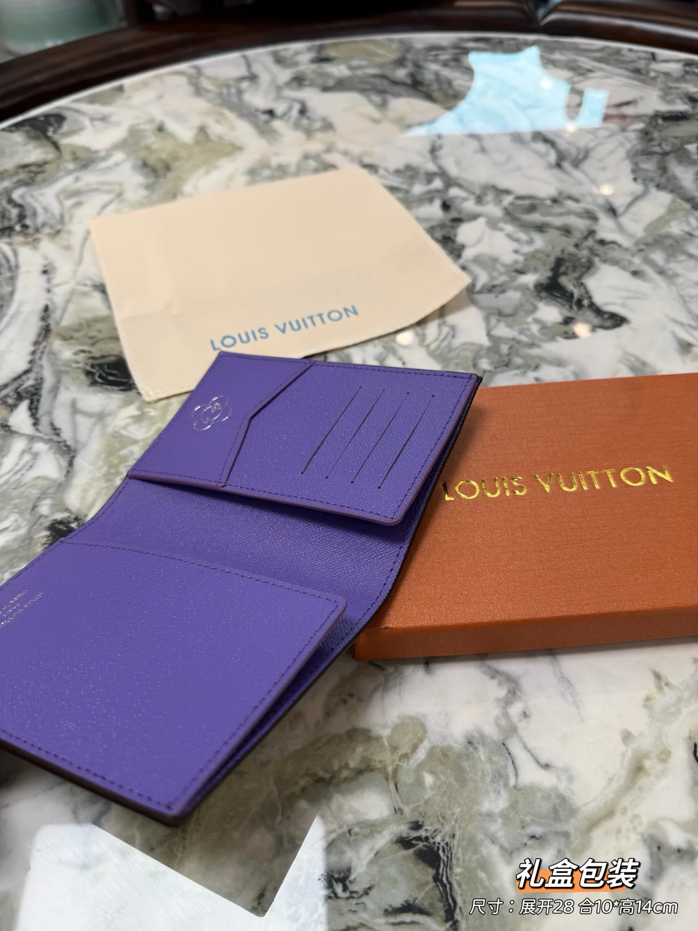 Визитницы Louis Vuitton 112951